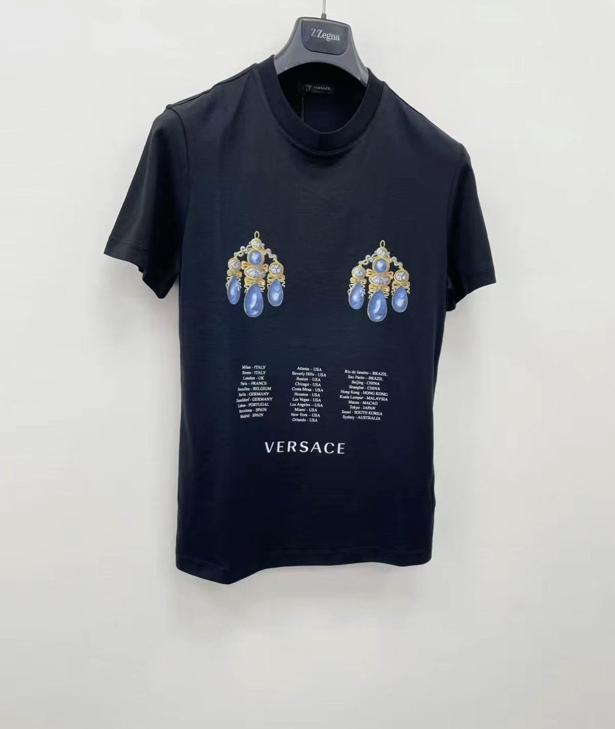 Versace VERSACE 100% Cotton Short Sleeve T-shirt J30 Size US S / EU 44-46 / 1 - 2 Thumbnail