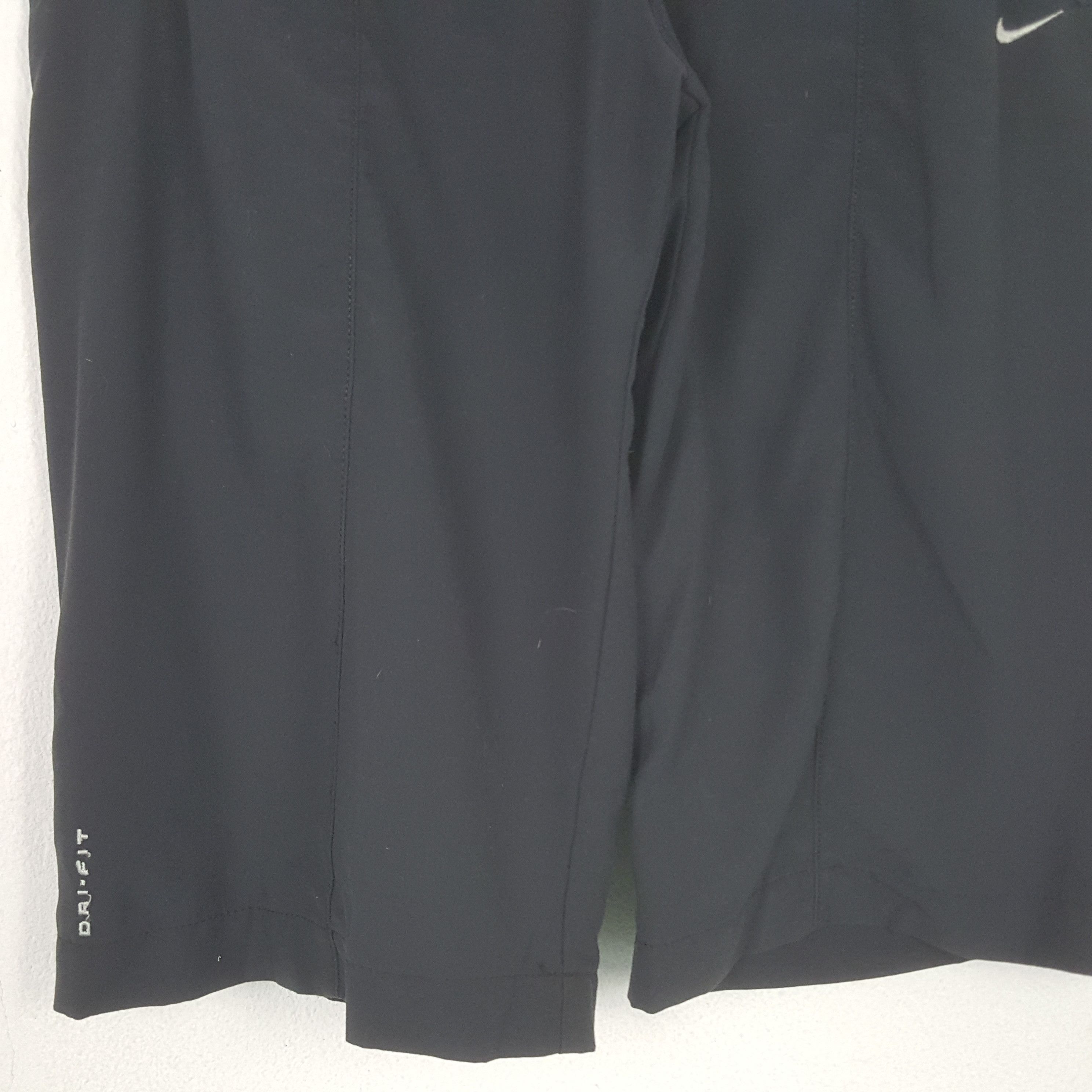 Nike Vintage Nike Dri-Fit Windbreaker Shorts Pants Size 31" - 3 Thumbnail