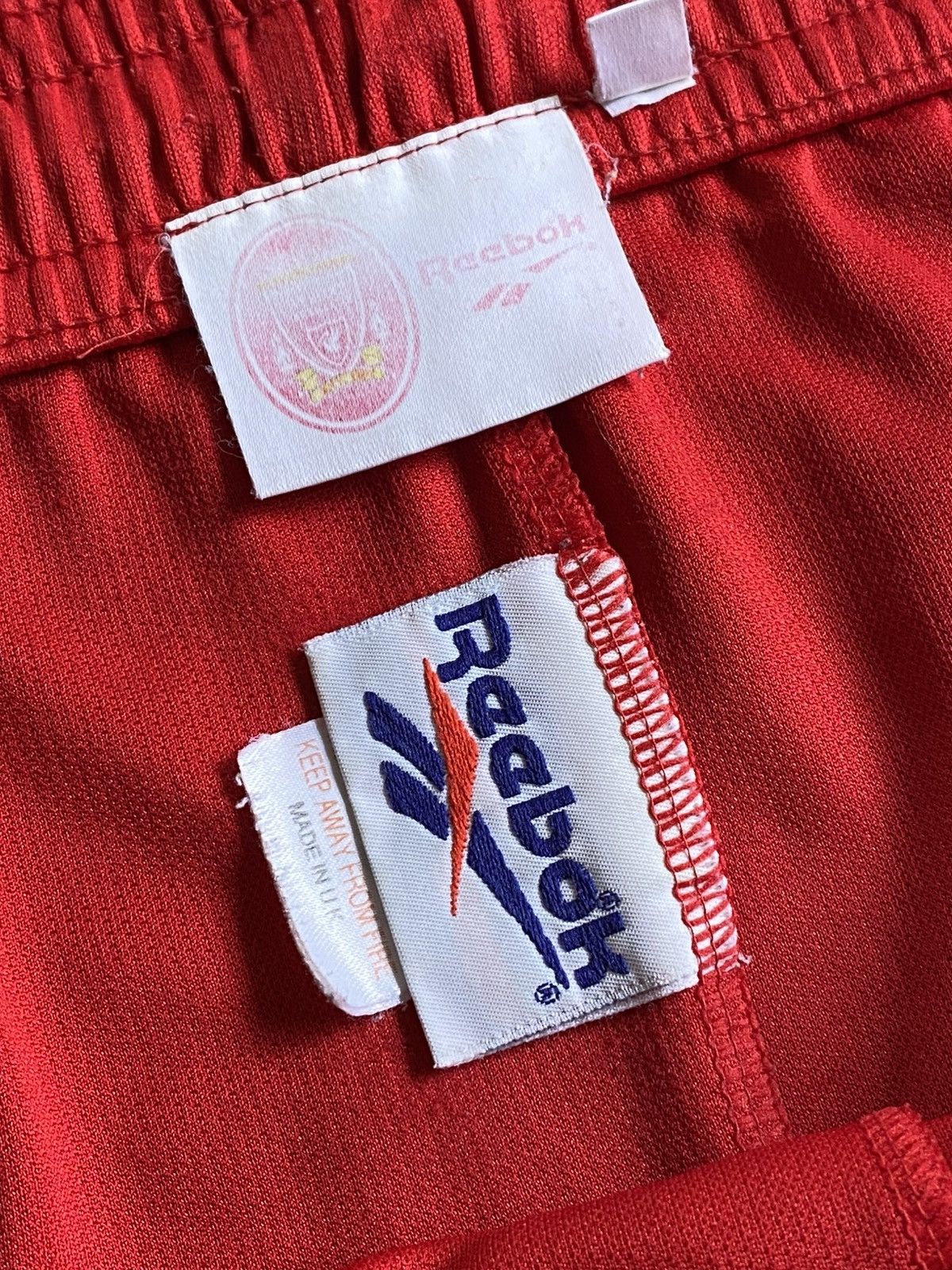 Reebok Liverpool 1996/98 Home Football Soccer Shorts Reebok Size US 32 / EU 48 - 12 Thumbnail