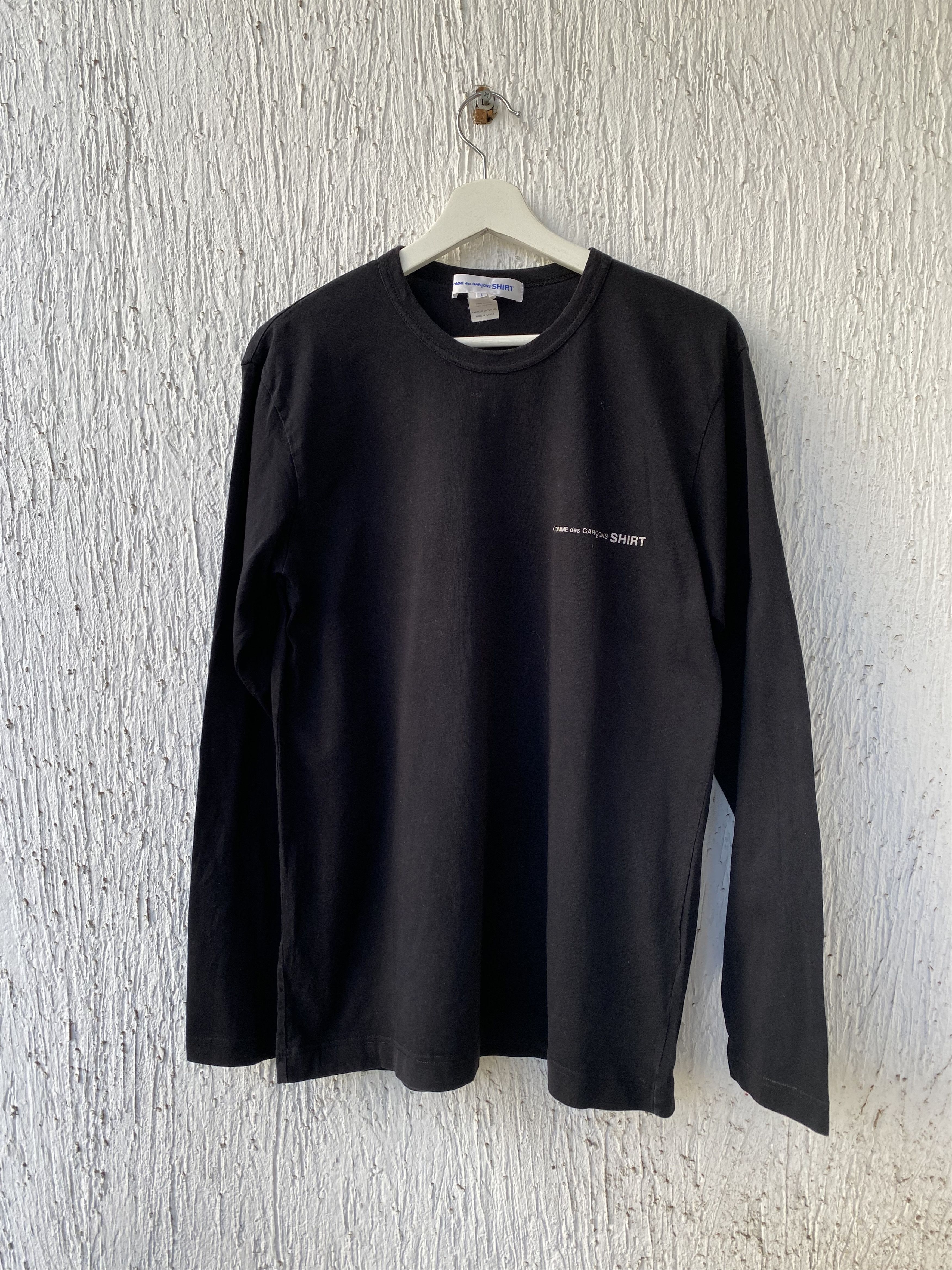 chest logo long sleeve