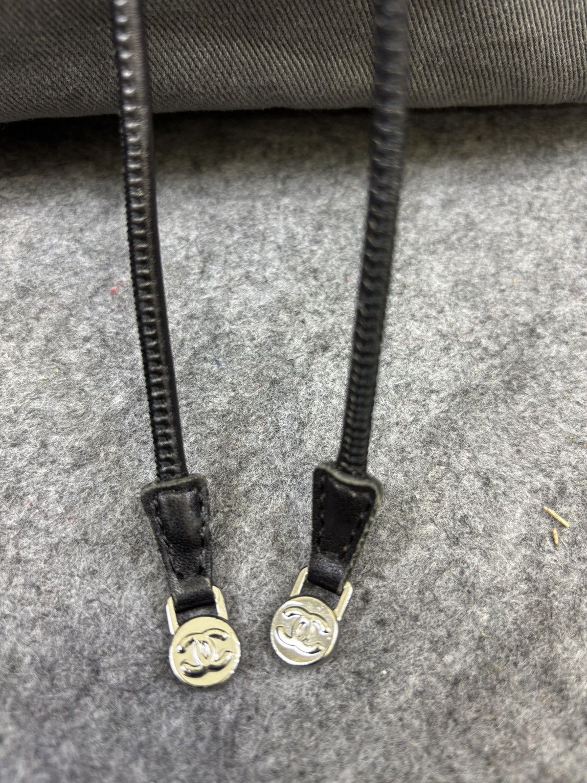 Chanel Chanel 31 Rue Cambon Paris Deauville Dark Grey Size ONE SIZE - 3 Thumbnail