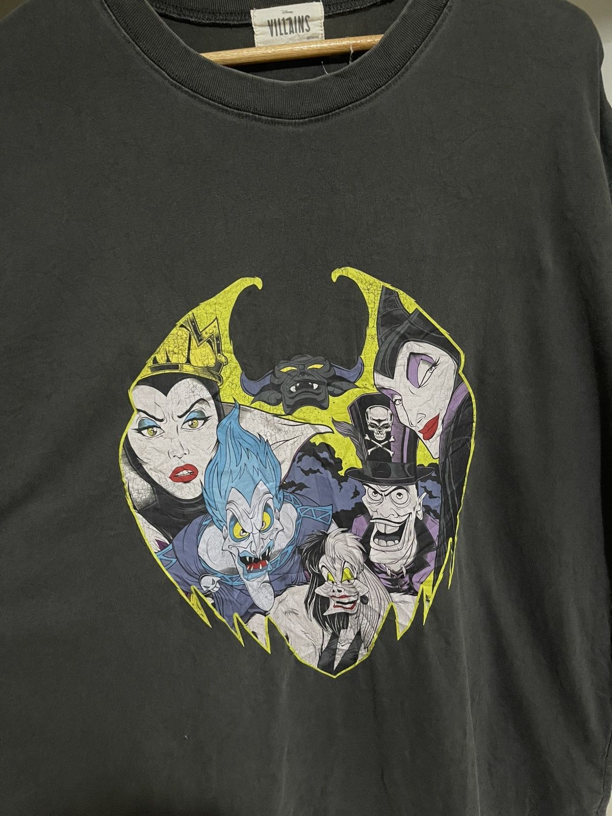 Disney Vintage Disney Villains Size US XL / EU 56 / 4 - 2 Thumbnail