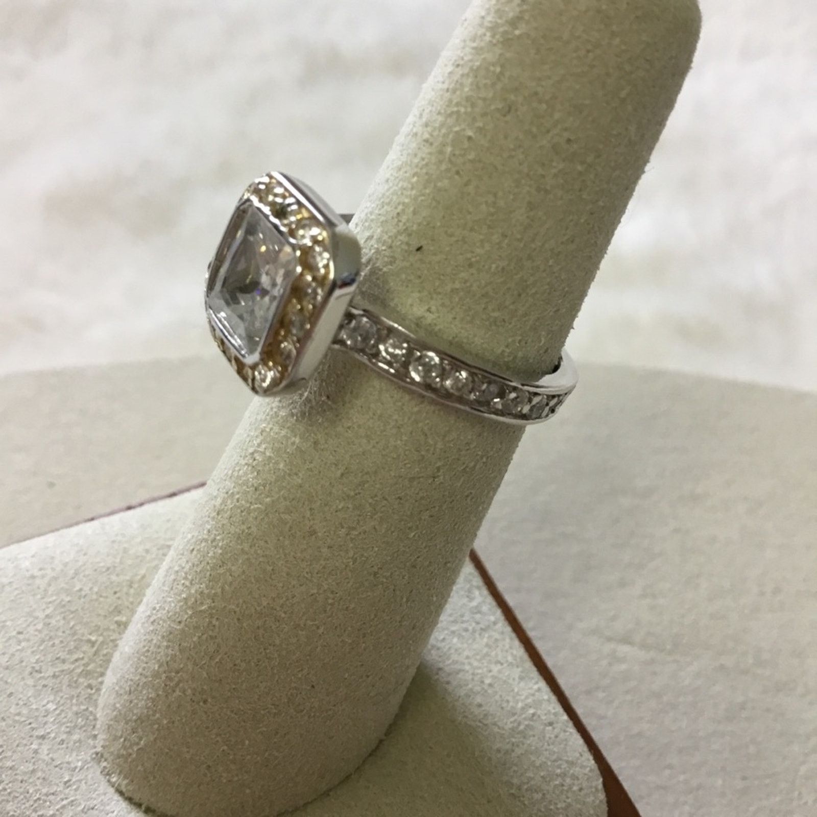 Other Sterling Silver Square Crystal Ring Size ONE SIZE - 5 Thumbnail