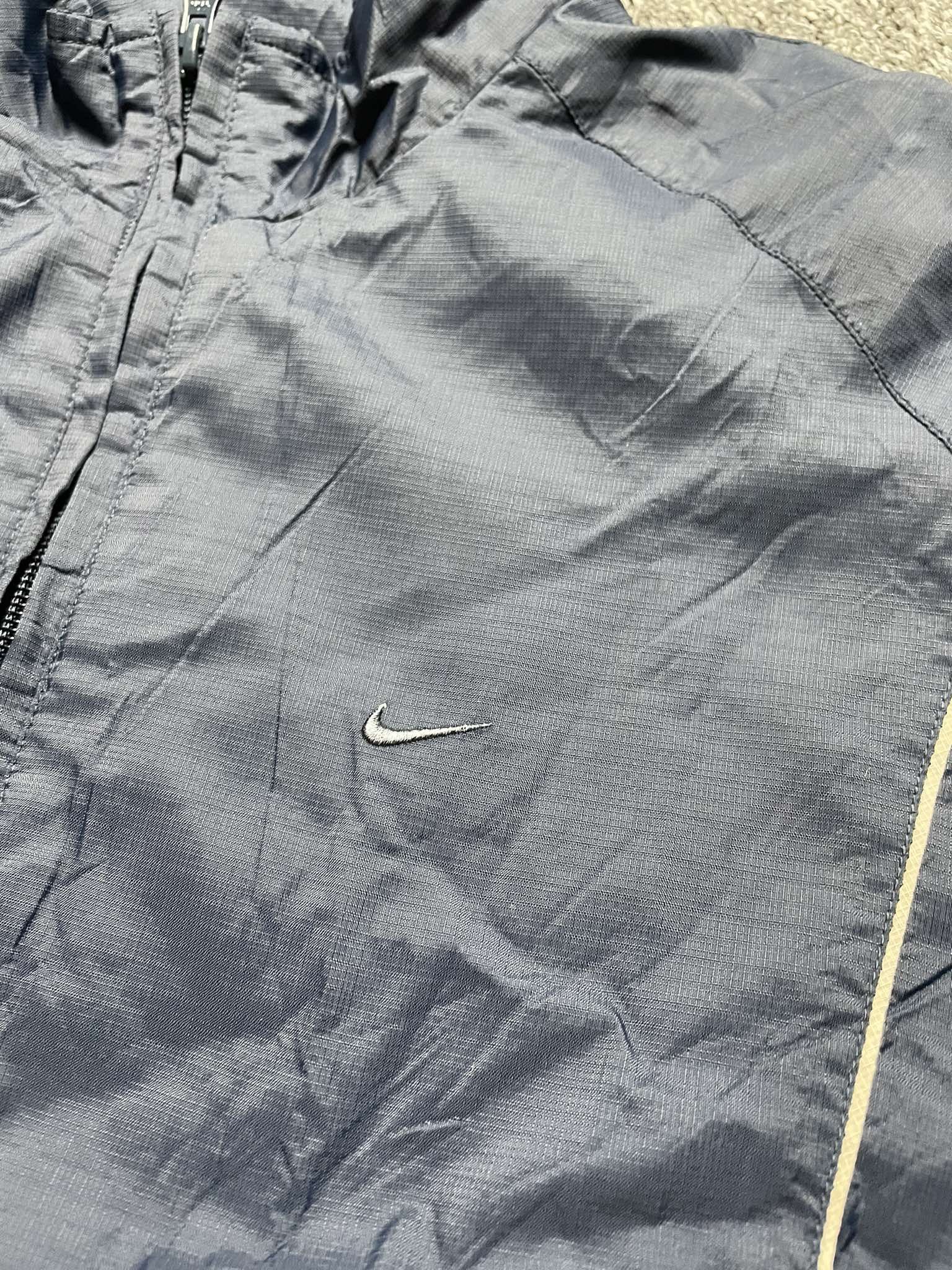 Nike × Vintage Vintage windbreaker light jacket Nike 90s Retro streetwear Size US S / EU 44-46 / 1 - 3 Thumbnail