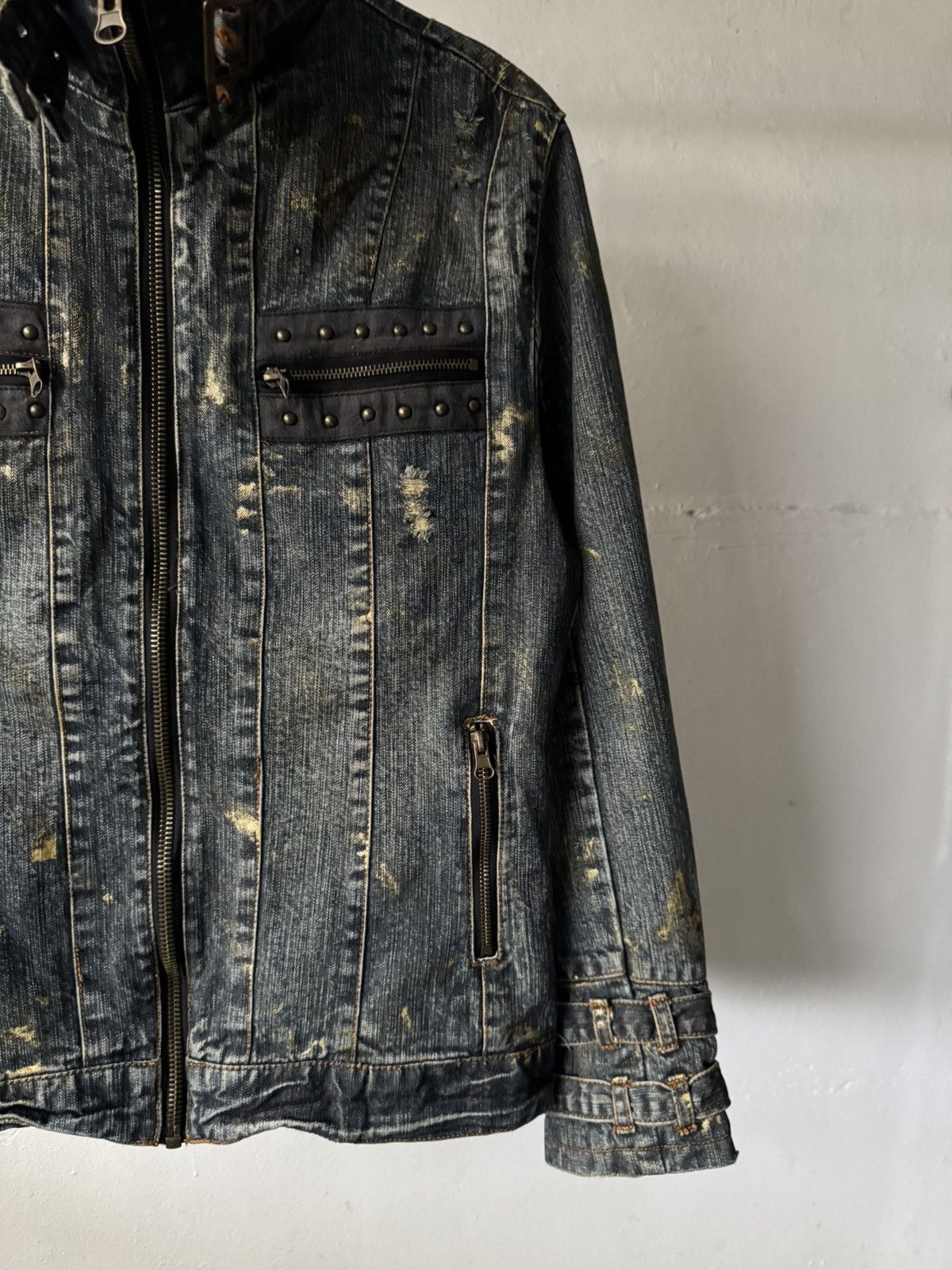 If Six Was Nine 2000s in the attic distressed studded bondage denim jacket Size US L / EU 52-54 / 3 - 5 Thumbnail