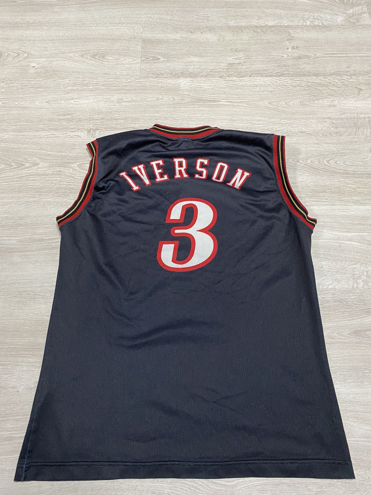 Champion Vintage Sixers NBA Jersey #3 IVERSON Champion jersey size L Size US L / EU 52-54 / 3 - 1 Thumbnail