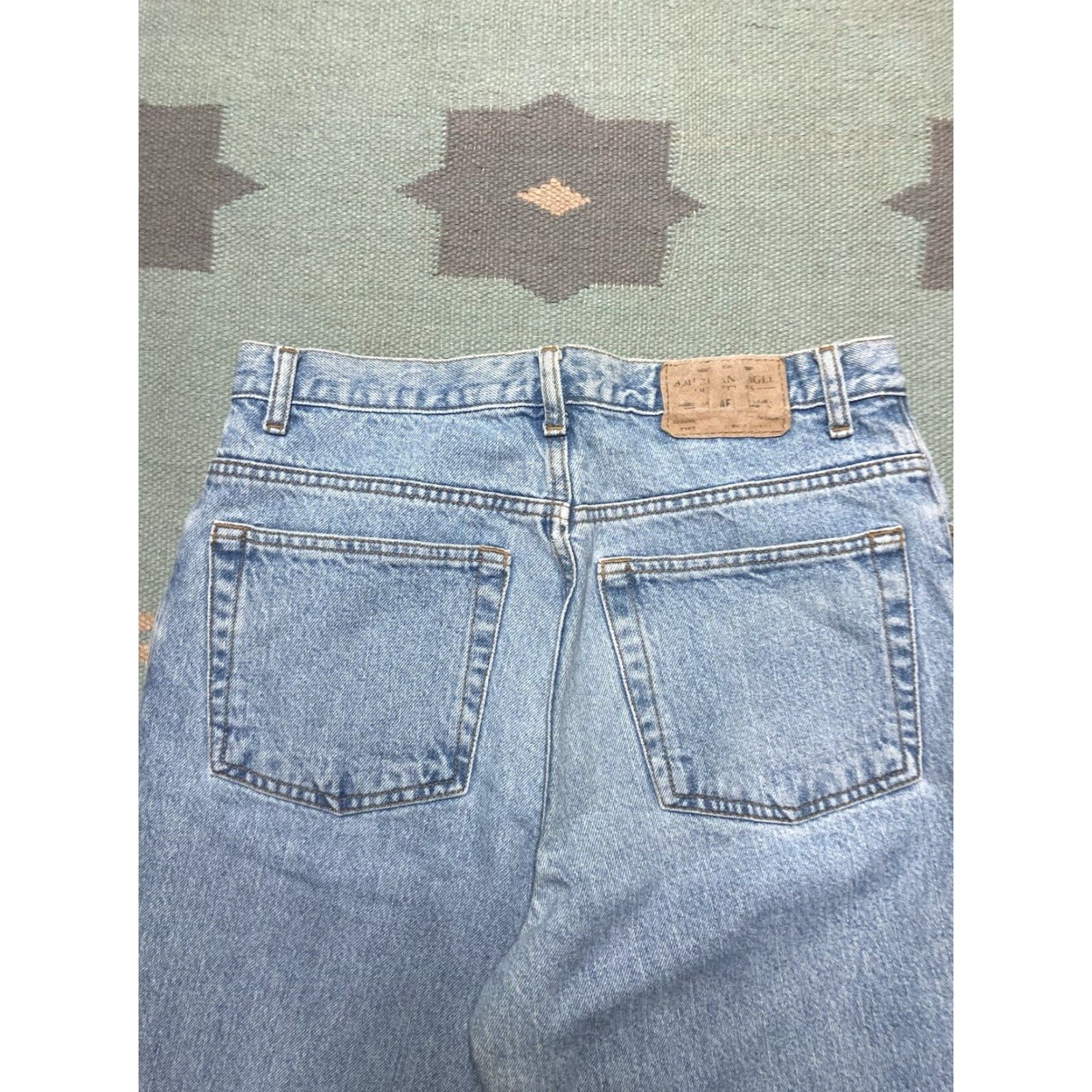 American Eagle Outfitters VINTAGE American Eagle Jeans Blue Denim Light Wash Straight Leg 31x34 Men Baggy Skater Size US 31 - 8 Thumbnail