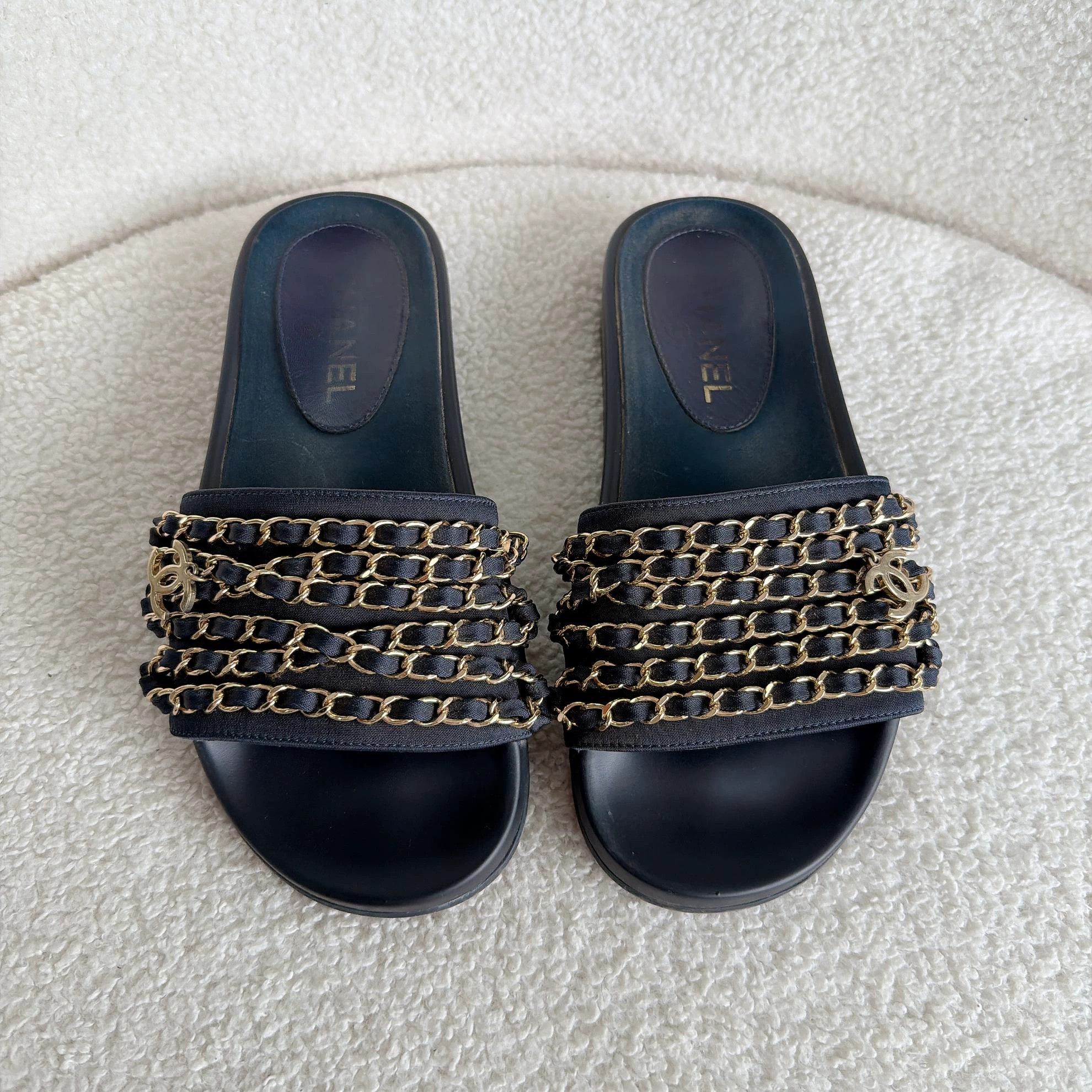 Chanel Chanel CC Chain Slipper 36 Size US 5.5 / IT 35.5 - 2 Thumbnail