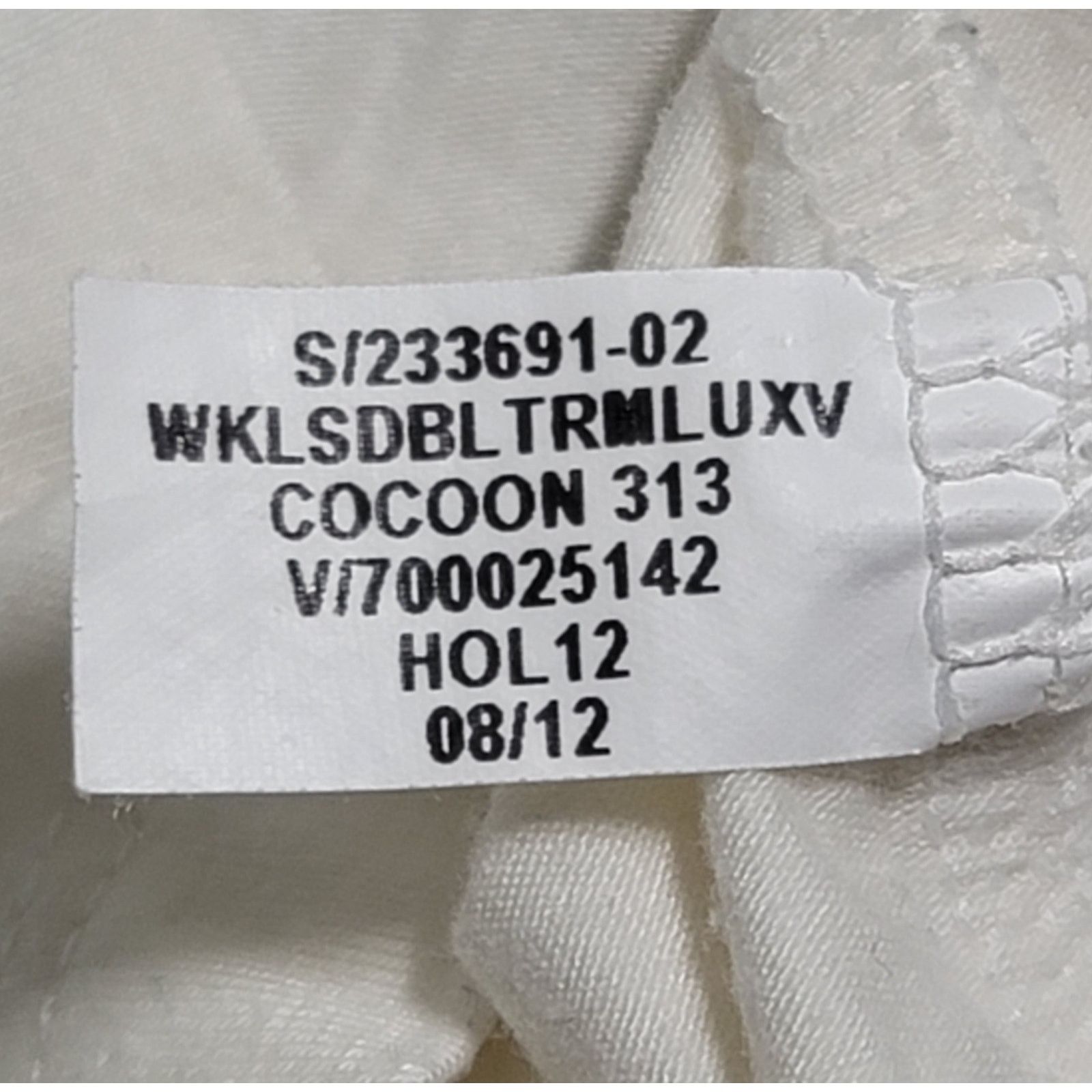 Banana Republic Banana Republic Cream Satin Sheer Trim Round Neckline XS Size XS / US 0-2 / IT 36-38 - 4 Thumbnail