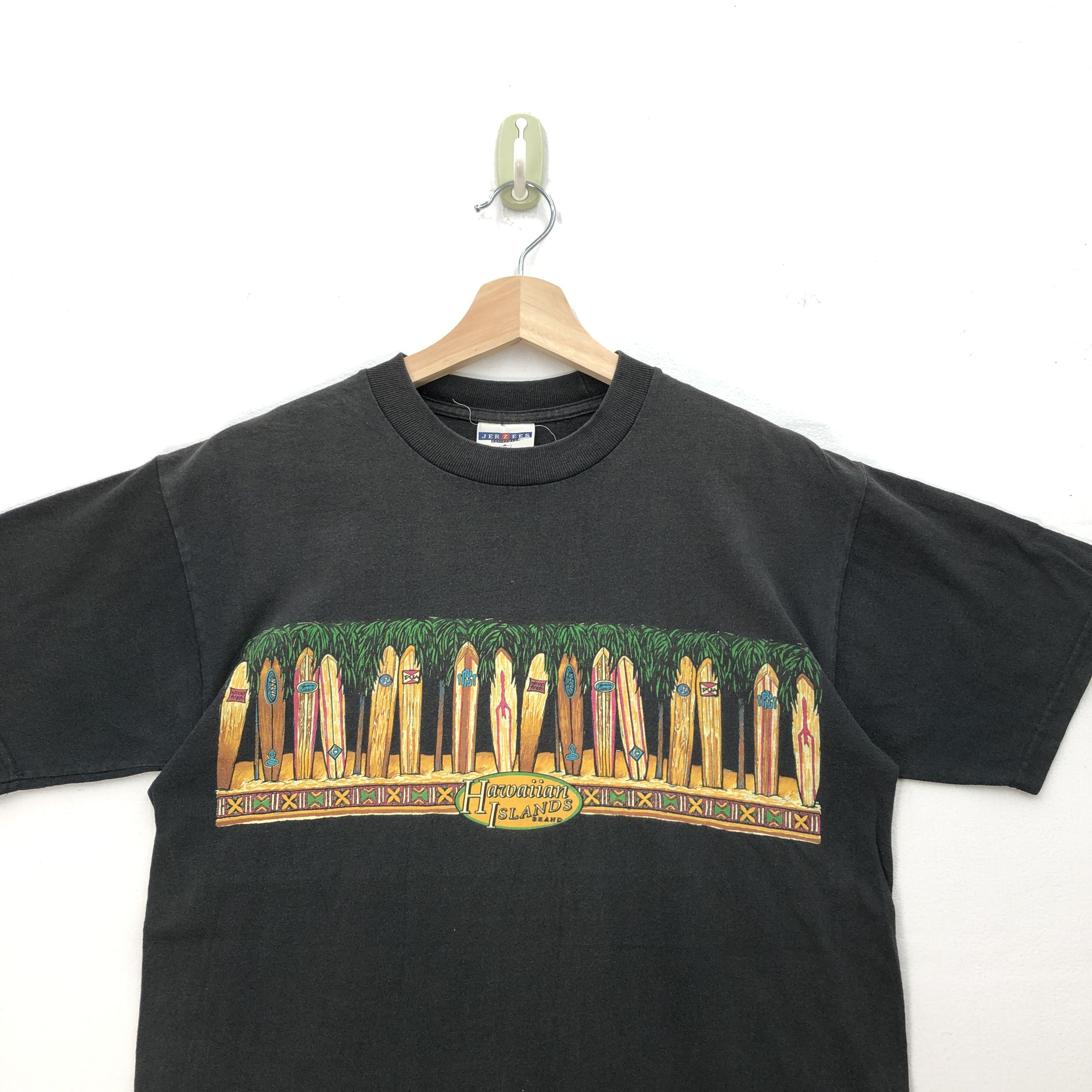 Vintage Vintage Hawaiian Island T Shirt Hawaiian Island Tee Size US M / EU 48-50 / 2 - 2 Thumbnail