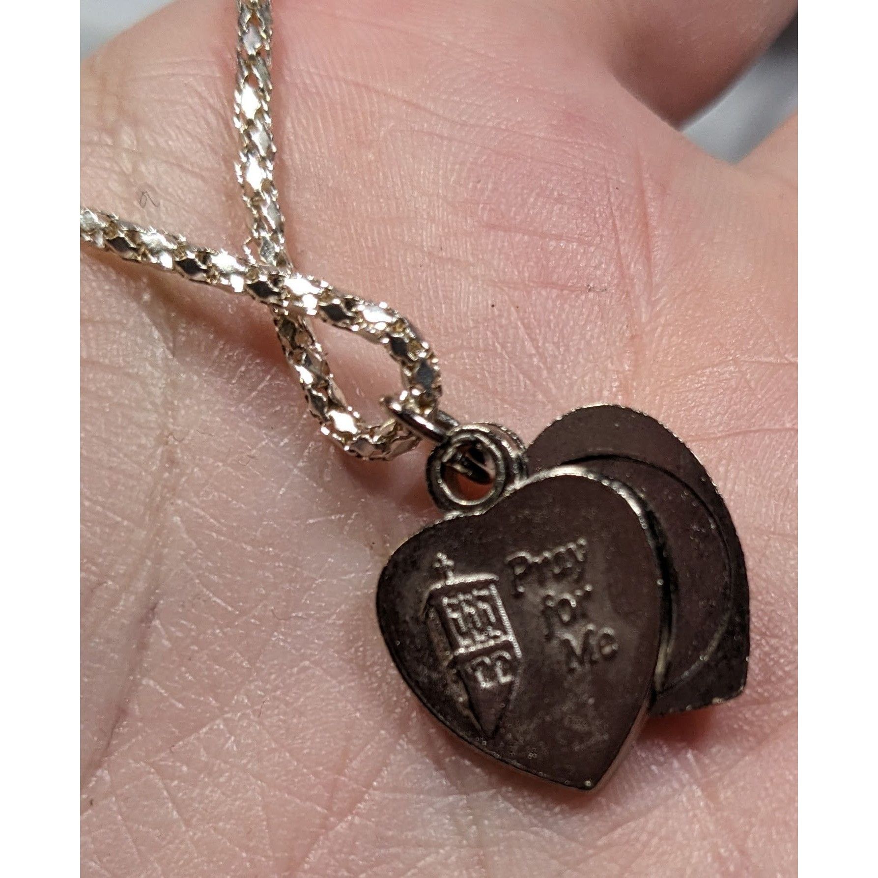 Other Vintage Religious Saint Anthony Pray For Me Heart Slide Lock Size ONE SIZE - 7 Thumbnail