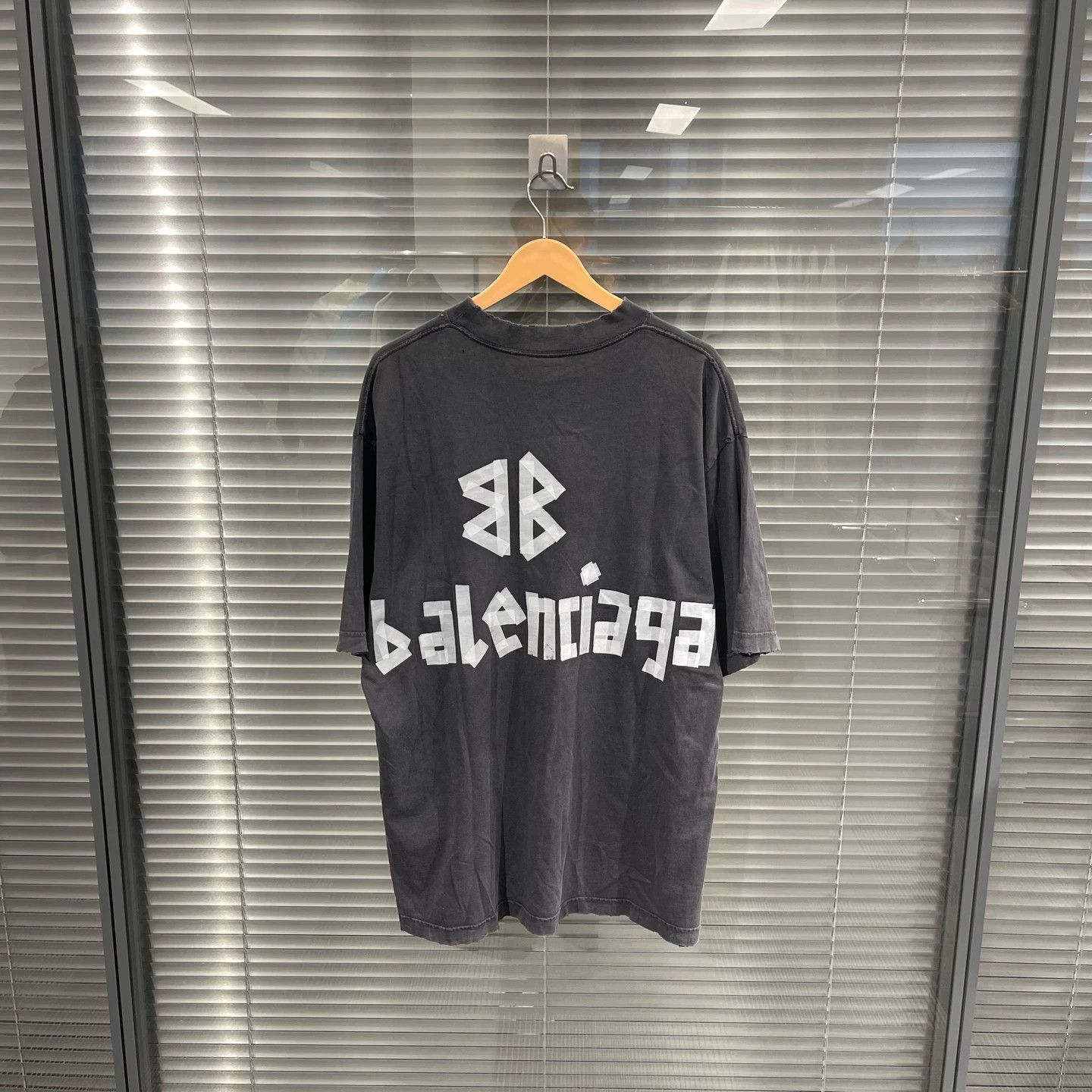 Balenciaga Balenciaga Black & White Tape Short Tee S 99 New Size US S / EU 44-46 / 1 - 2 Thumbnail