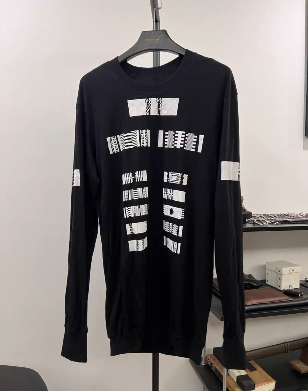 11 By Boris Bidjan Saberi 11ByBBS Screen-Print Long-Sleeve T-Shirt Size US L / EU 52-54 / 3 - 1 Thumbnail