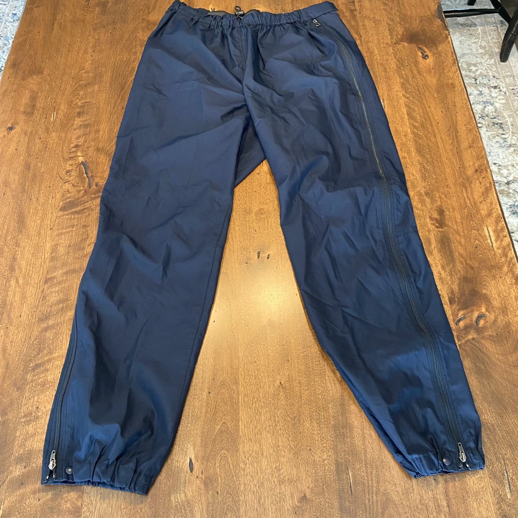 Patagonia Patagonia Pants Windbreaker Men XL 32x32 Navy Blue Drawstring Stretch Waist Size US 32 / EU 48 - 2 Thumbnail