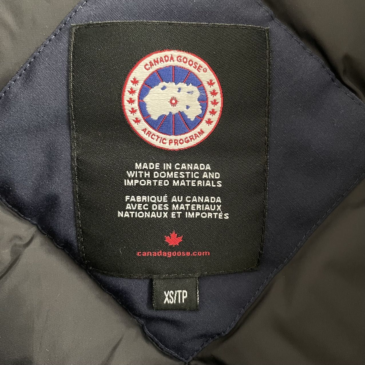 Canada Goose Canada Goose Victoria Down Jacket Navy (XS) Size US XS / EU 42 / 0 - 6 Thumbnail