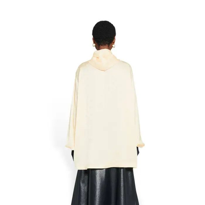 Balenciaga o1bcso1str0326 Hooded Blouse in Ivory Size M / US 6-8 / IT 42-44 - 4 Thumbnail