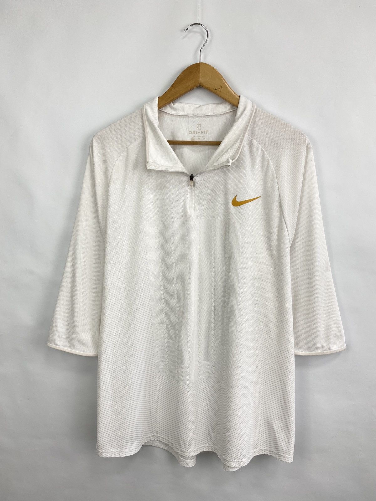 Nike 🎾🇺🇸 Y2K Nike Challenge Court Tennis 3/4 Sleeve T-Shirt Size US L / EU 52-54 / 3 - 3 Thumbnail