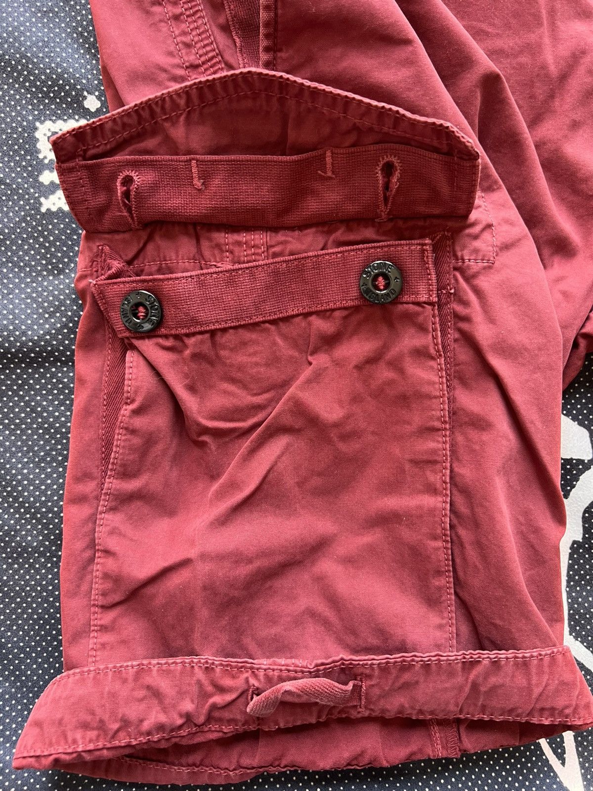 Stone Island Stone Island Type SL Cargo Shorts Red W31 pants bricks Size US 31 - 8 Thumbnail