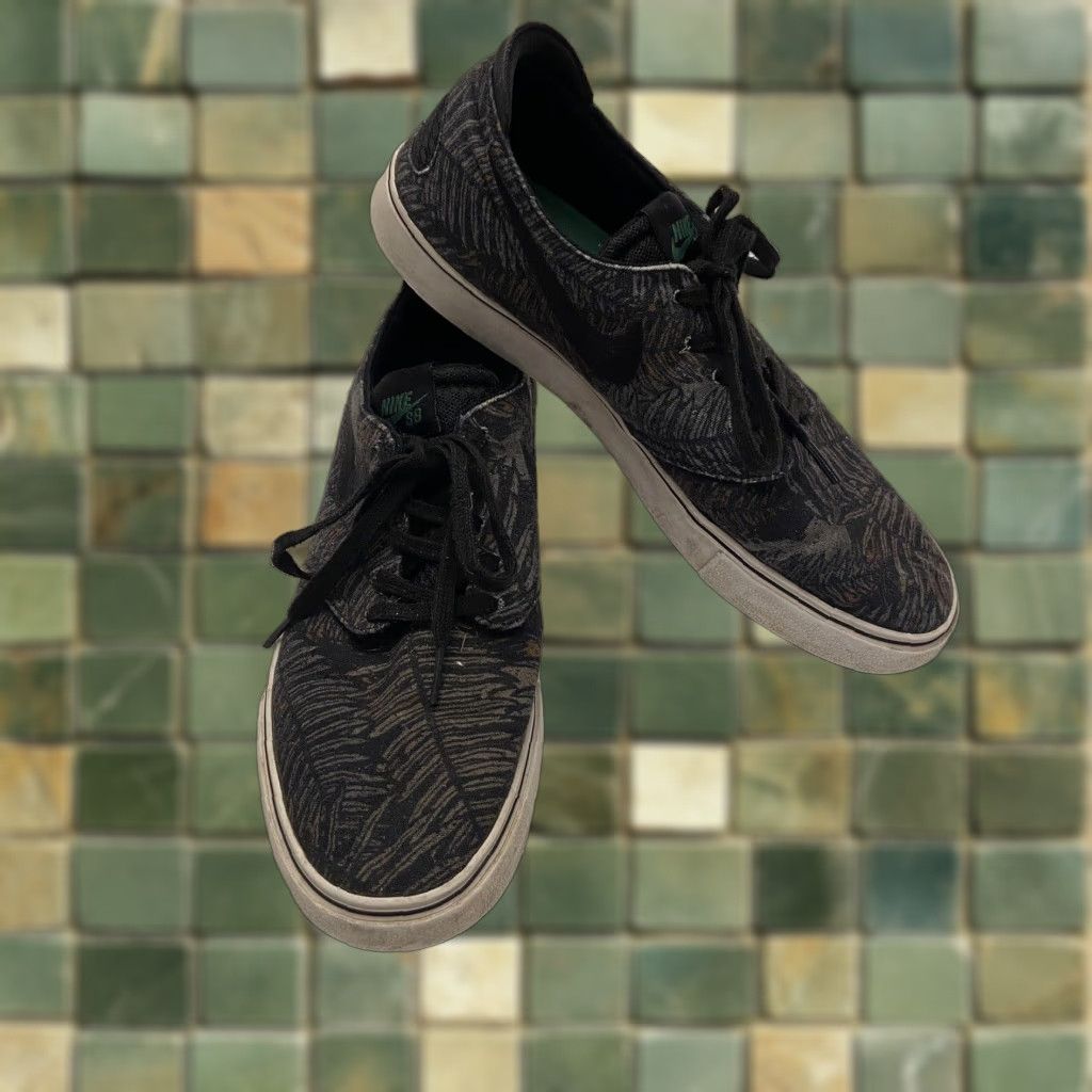 Nike Nike SB Zoom Stefan Janoski Premium Palm Leaves Sneaker Mens US 9 Green Size US 9 / EU 42 - 1 Thumbnail