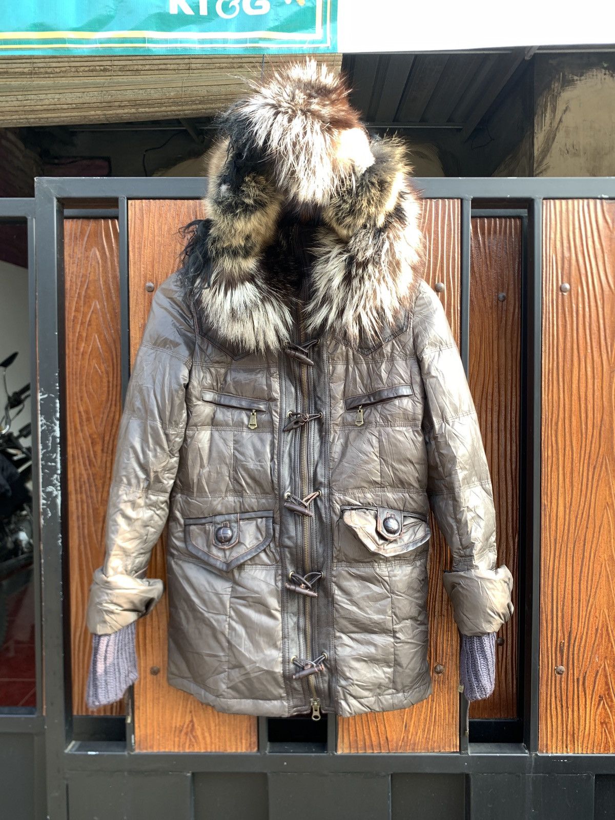 If Six Was Nine × Japanese Brand × Le Grande Bleu (L.G.B.) japanese silver blue fox tibet lamb fur jacket Size US S / EU 44-46 / 1 - 7 Thumbnail
