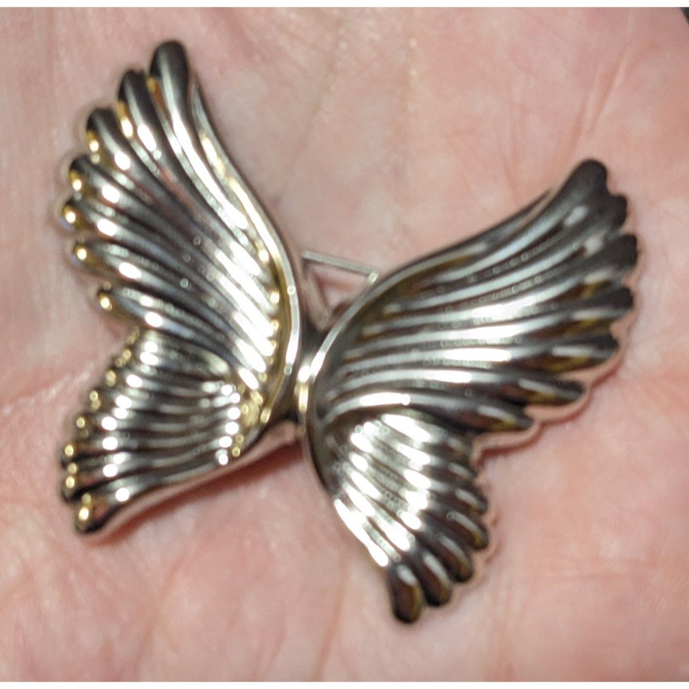 Other Vintage Repousse Style Silver Tone Butterfly Brooch Size ONE SIZE - 6 Thumbnail