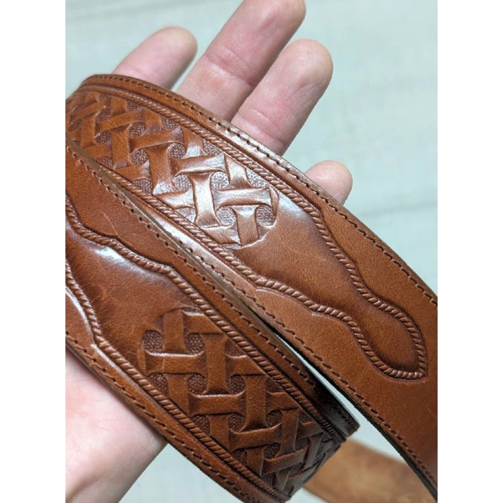 Vintage VINTAGE Justin Western Belt 32 Brown Tooled Cowhide Leather USA Made Belt Men Size 32 - 2 Thumbnail