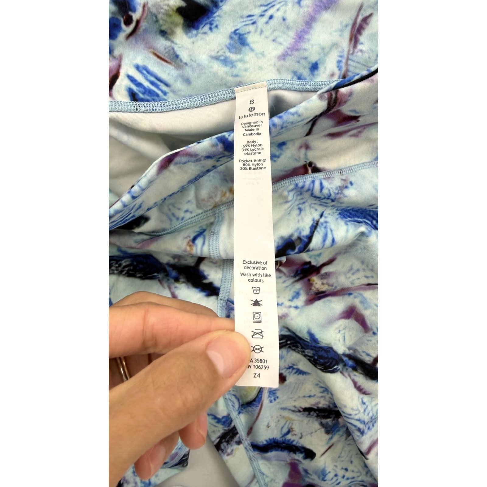 Lululemon Lululemon Leggings Womens 8 Blue Purple Abstract Side Pockets High Rise Yoga Size 30" / US 8 / IT 44 - 4 Thumbnail
