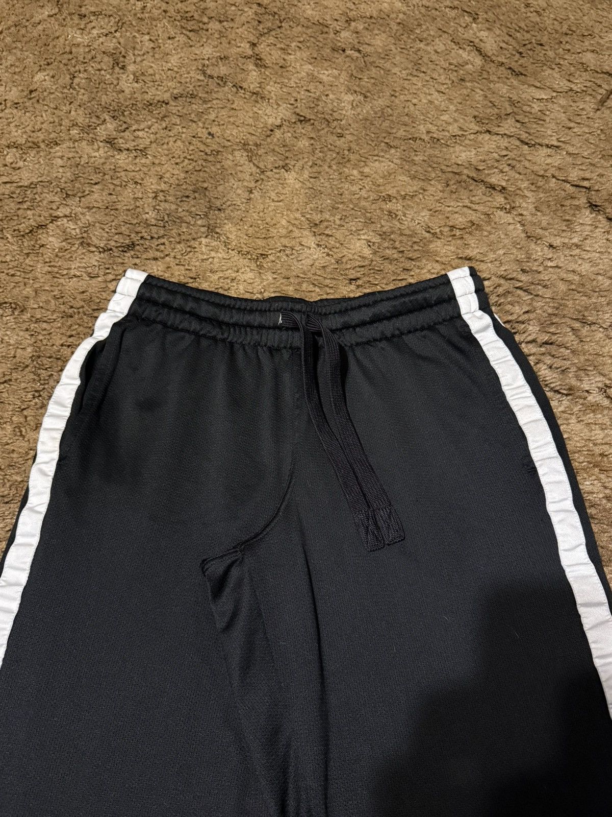 Nike Vintage Y2K Nike Grey Tag Ankle Logo Sweatpants Black Small Size US 31 - 4 Thumbnail