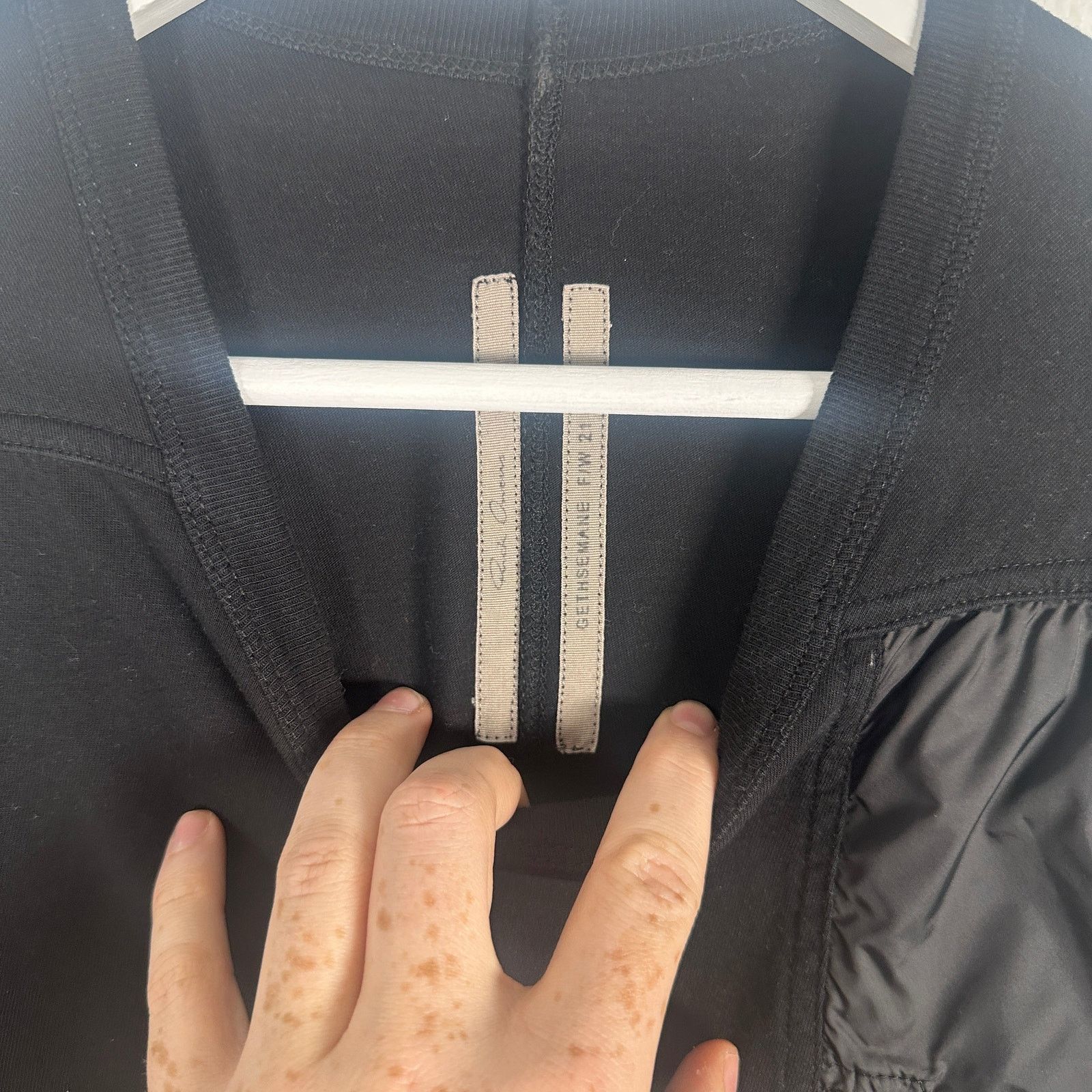 Rick Owens Rick Owens Black 'Gethsmane' Nylon Patch Level T-Shirt Size US XL / EU 56 / 4 - 4 Thumbnail