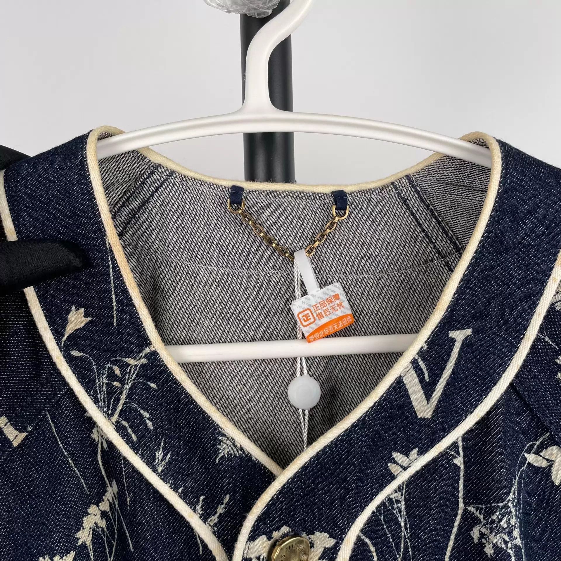Louis Vuitton LV Denim Colorblock T-shirt M Size US M / EU 48-50 / 2 - 9 Thumbnail