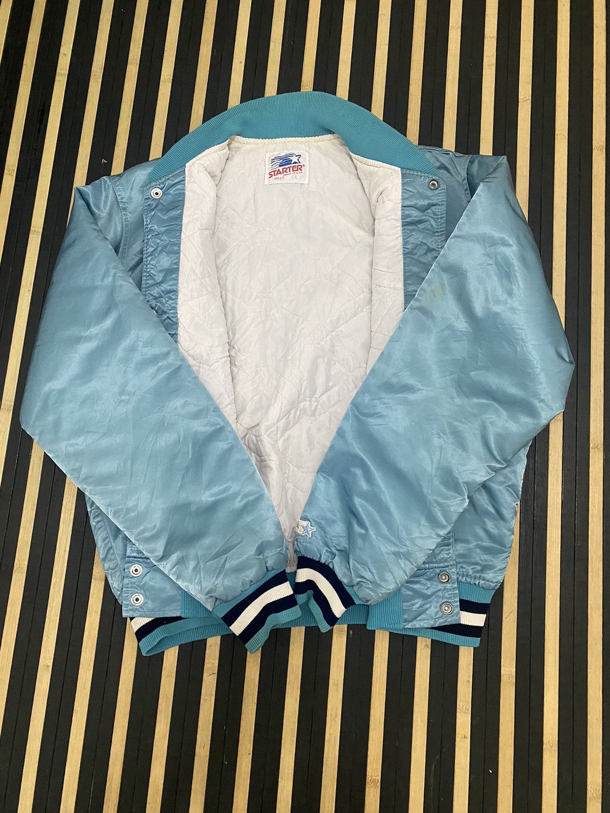 Starter VTG UNC North Carolina Tar Heels Satin Bomber Jacket Size US L / EU 52-54 / 3 - 3 Thumbnail