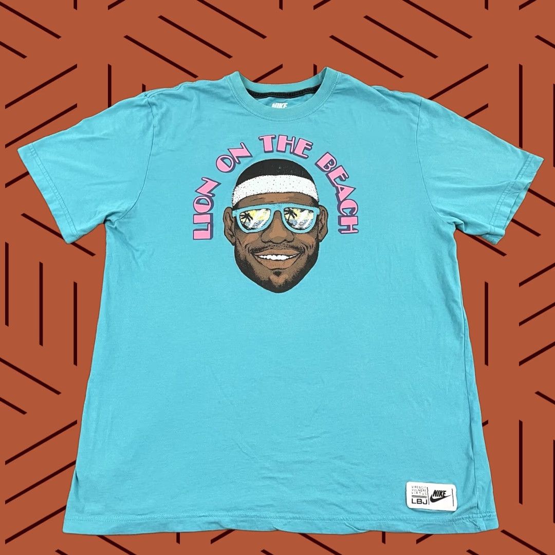 Nike Nike LEBRON JAMES Shirt Mens XL Blue Lion On The Beach Graphic Basketball Tee LBJ NBA Shirt Men XL Blue Lion Beach Graphic Nike Size US XL / EU 56 / 4 - 1 Thumbnail