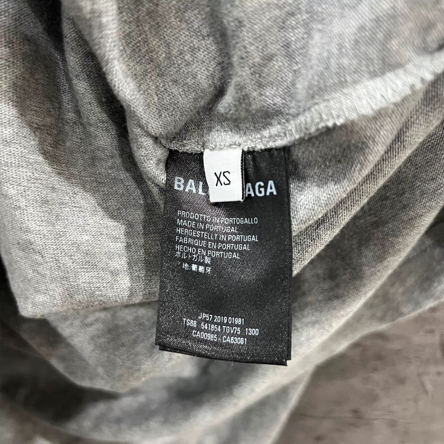 Balenciaga Balenciaga Padlock Longsleeve OS XS New Size US XS / EU 42 / 0 - 4 Thumbnail