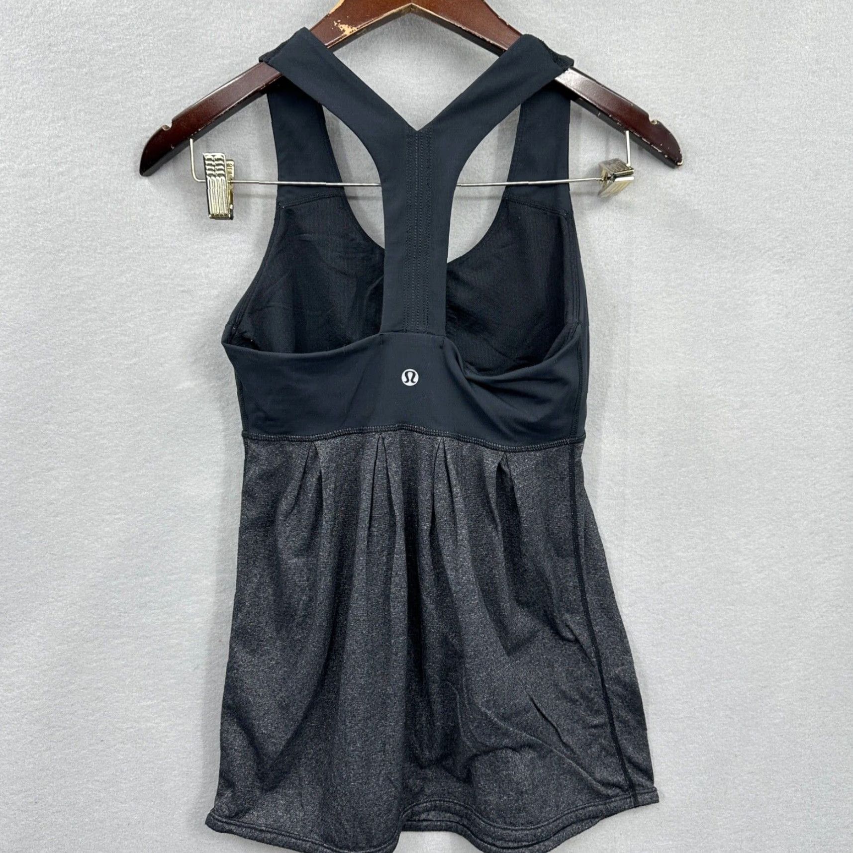 Lululemon Lululemon Swiftly Tech Tank Women 4 Black Gray Built in Bra Athletic T-Back Size S / US 4 / IT 40 - 7 Thumbnail