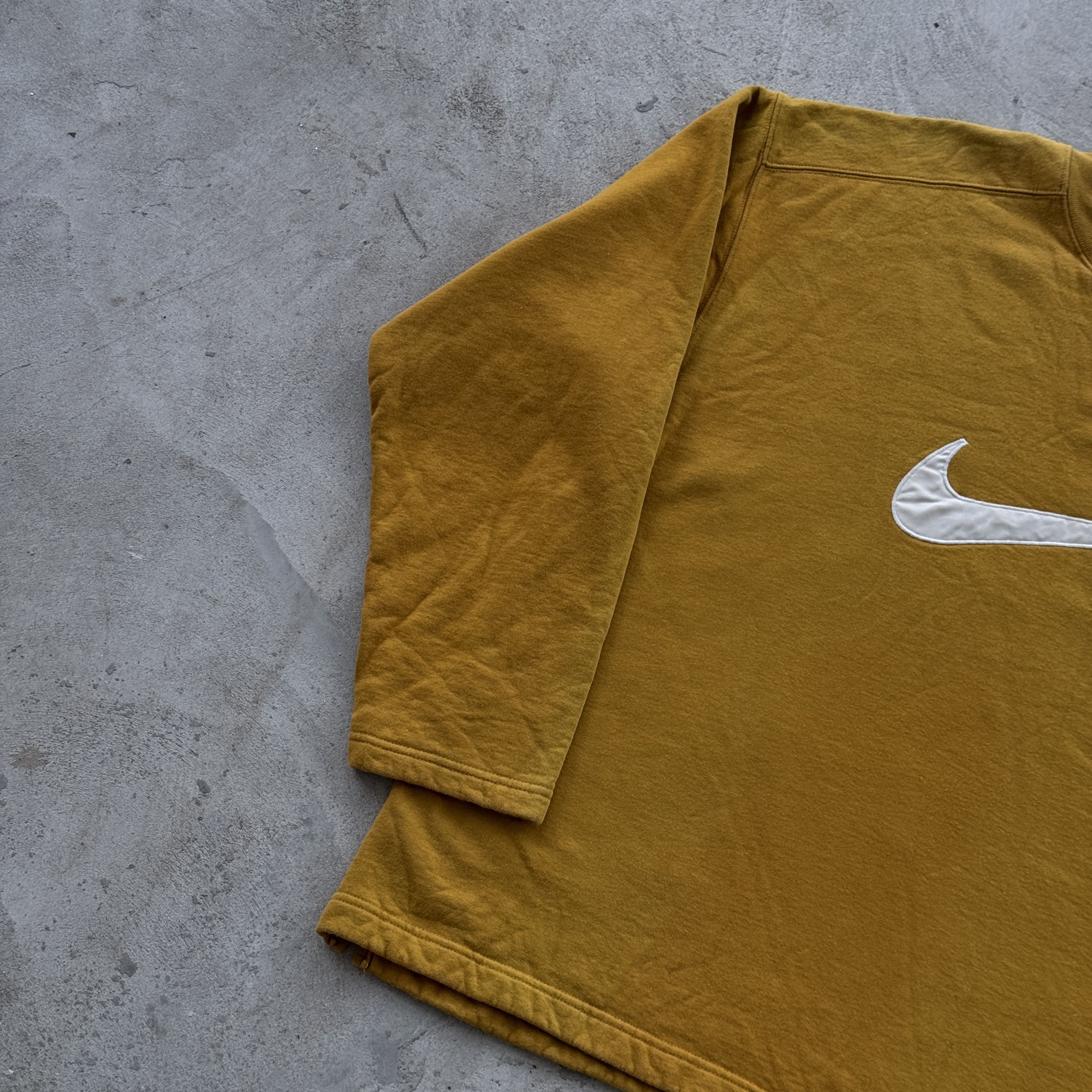 Nike Vintage 90s Nike Big Center Swoosh Crewneck Sweatshirt Size US XL / EU 56 / 4 - 3 Thumbnail