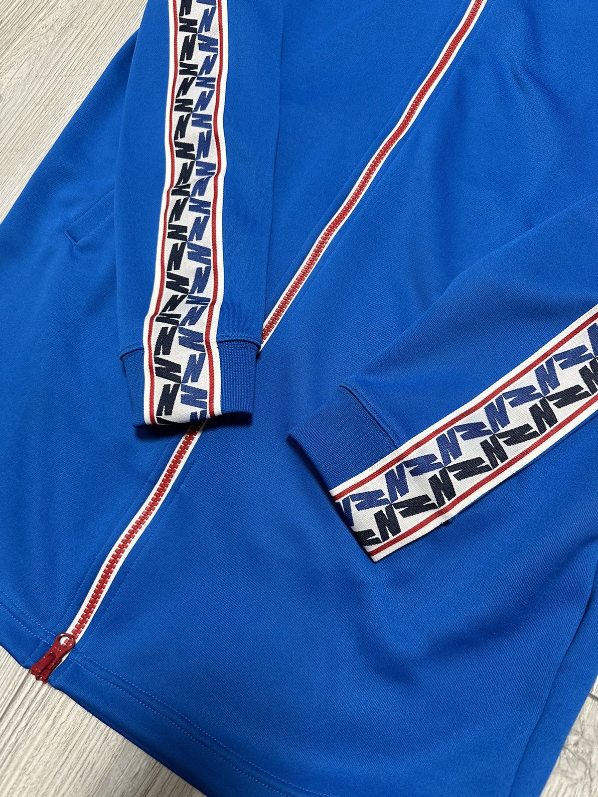 Nike Nike Taped Stripe Track Jacket Full Zip Swoosh Logo Size US S / EU 44-46 / 1 - 2 Thumbnail