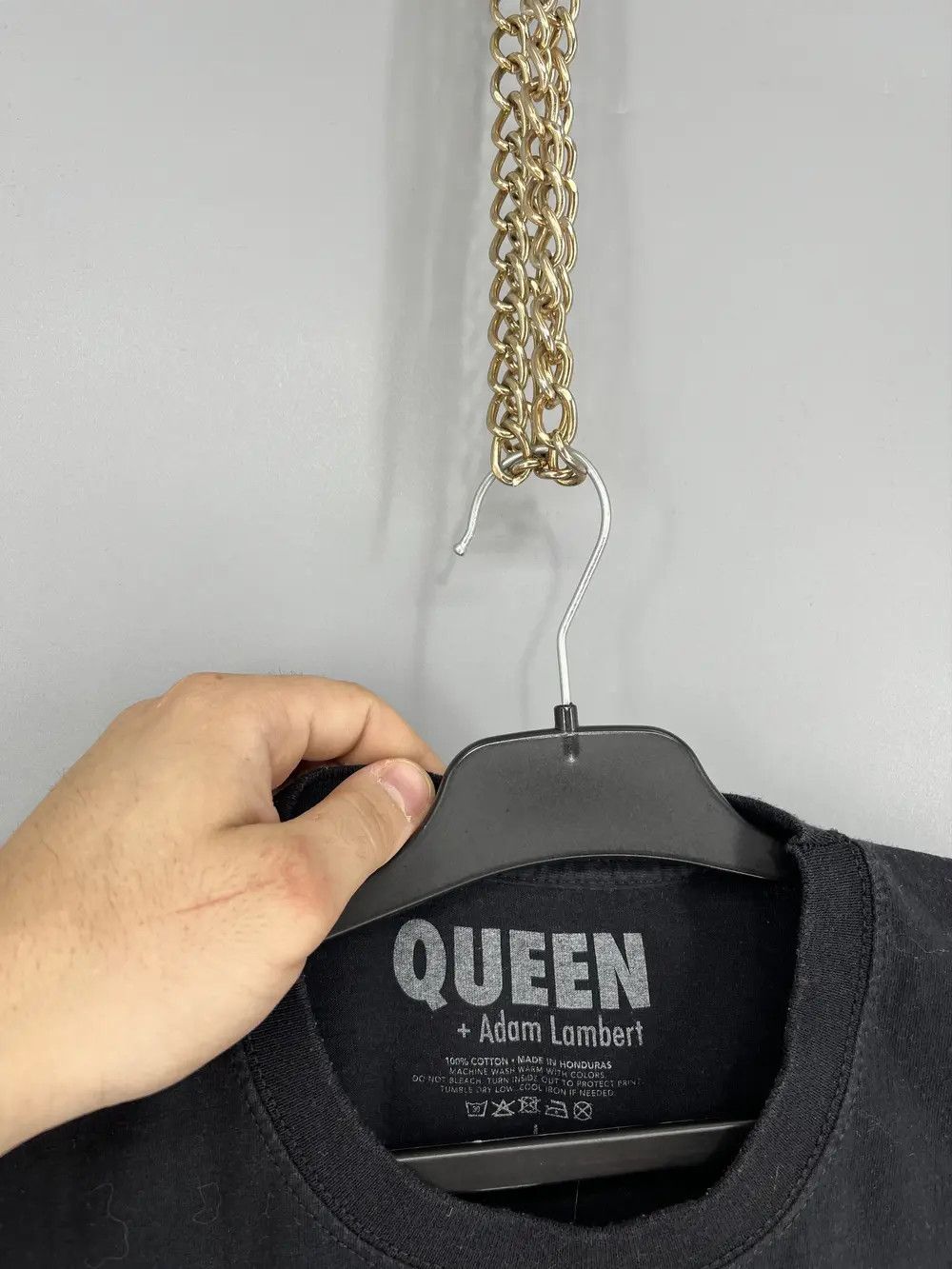 Band Tees Vtg Queen + Adam Lambert Live in Concert Tee Punk Rock Band Size US L / EU 52-54 / 3 - 7 Thumbnail