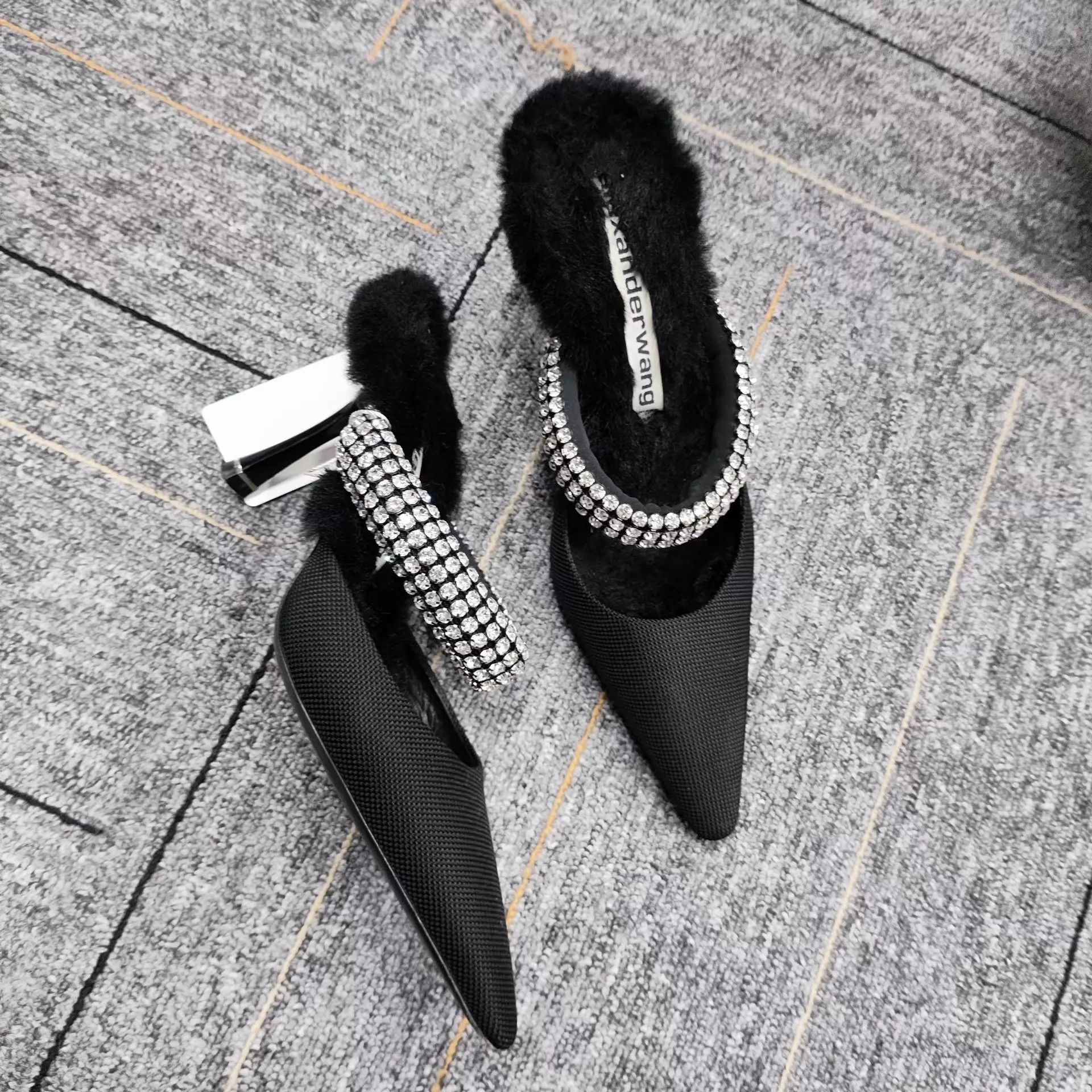 Alexander Wang Alexander Wang Pointed Toe Fur Heels Black 37 Size US 6.5 / IT 36.5 - 2 Thumbnail