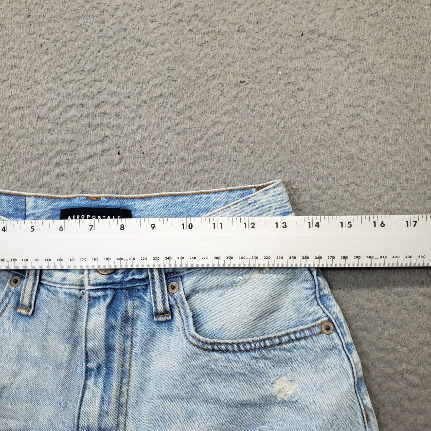 Vintage Aéropostale Womens 4 Blue 90s Cut-Off Jean Shorts Distressed Light Wash Denim Shorts Size 27" / US 4 / IT 40 - 5 Thumbnail