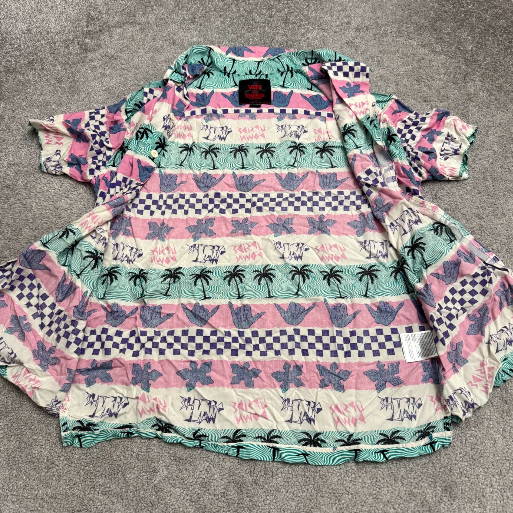 Vans Vans Off The Wall Stranger Things Button Down Shirt Mens Small Multicolor Demogorgon Size US S / EU 44-46 / 1 - 4 Thumbnail