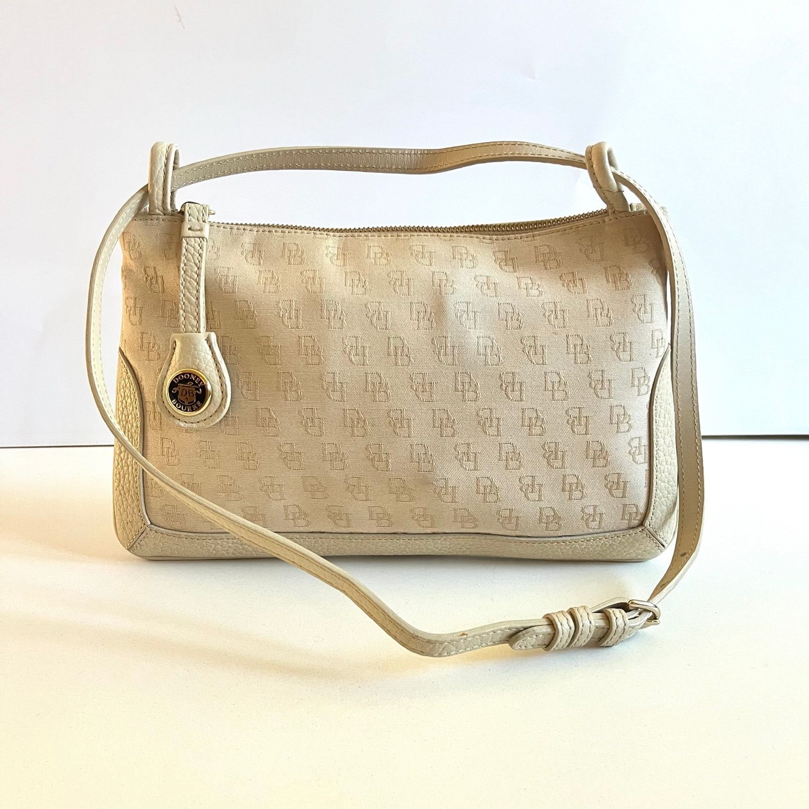 Dooney & Bourke DOONEY & BOURKE Beige Shoulder Bag with Logo Hangtag Size ONE SIZE - 1 Thumbnail