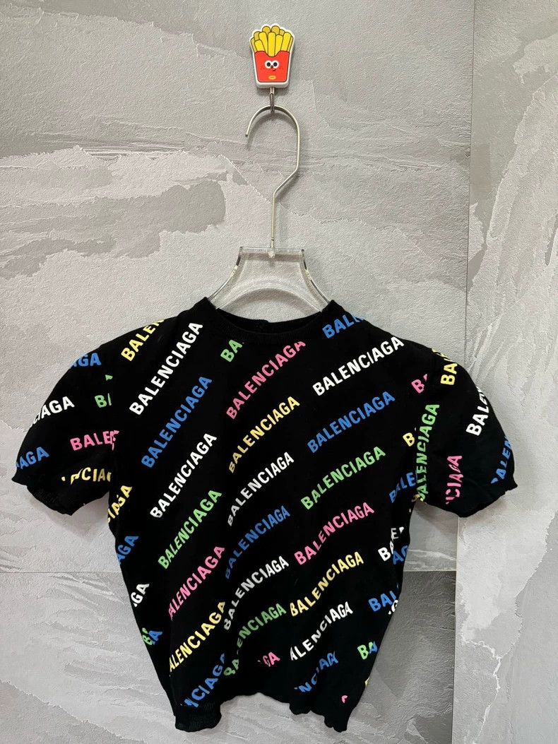 Balenciaga Balenciaga Short Sleeve Slim Sweater with Colorful Logo an Size S / US 4 / IT 40 - 2 Thumbnail