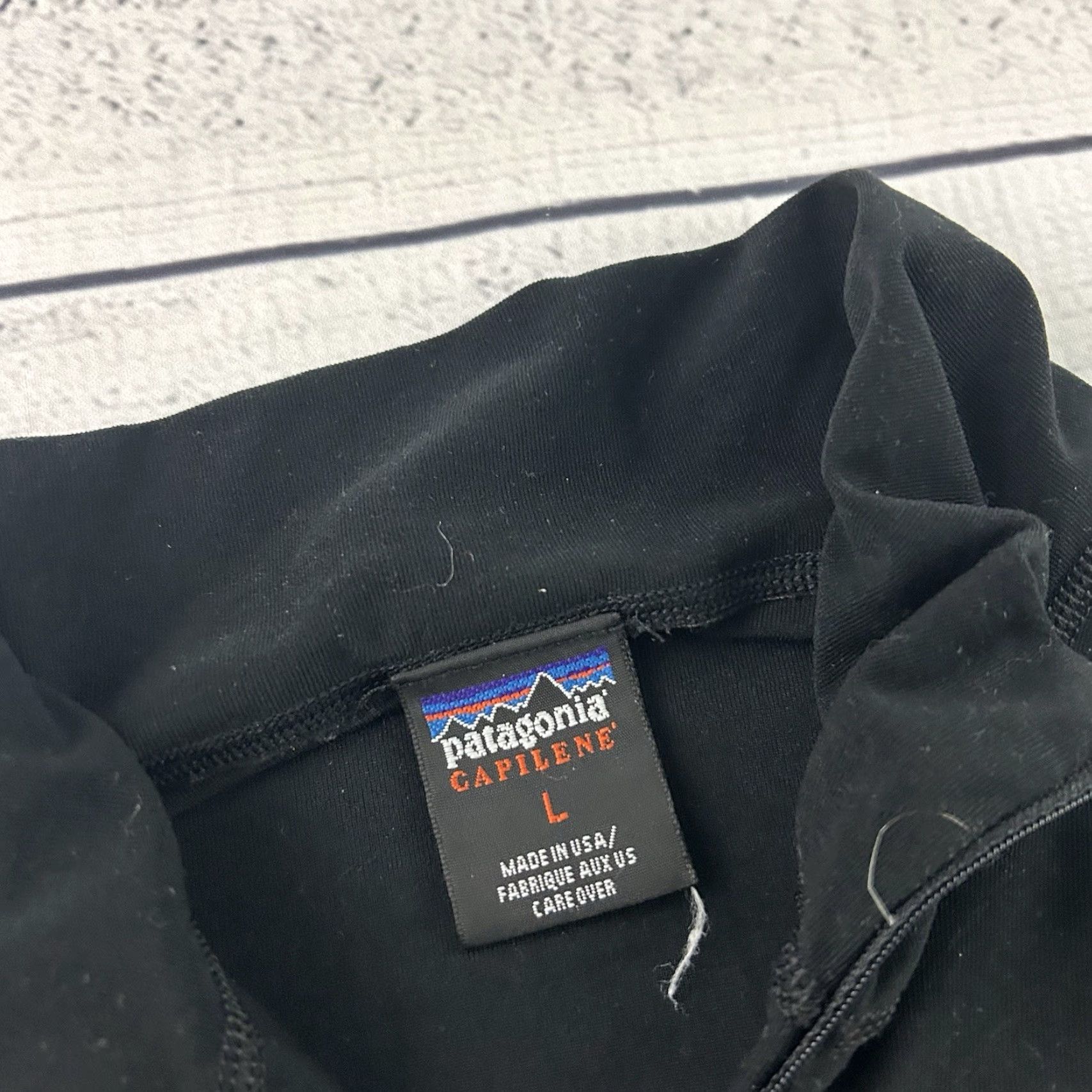 Patagonia VTG Patagonia Capilene Long Sleeve 1/4 Zip Baselayer Shirt Men's Large Black USA Capilene Long Sleeve 1/4 Zip Baselayer Shirt USA Patag... Size US L / EU 52-54 / 3 - 4 Thumbnail