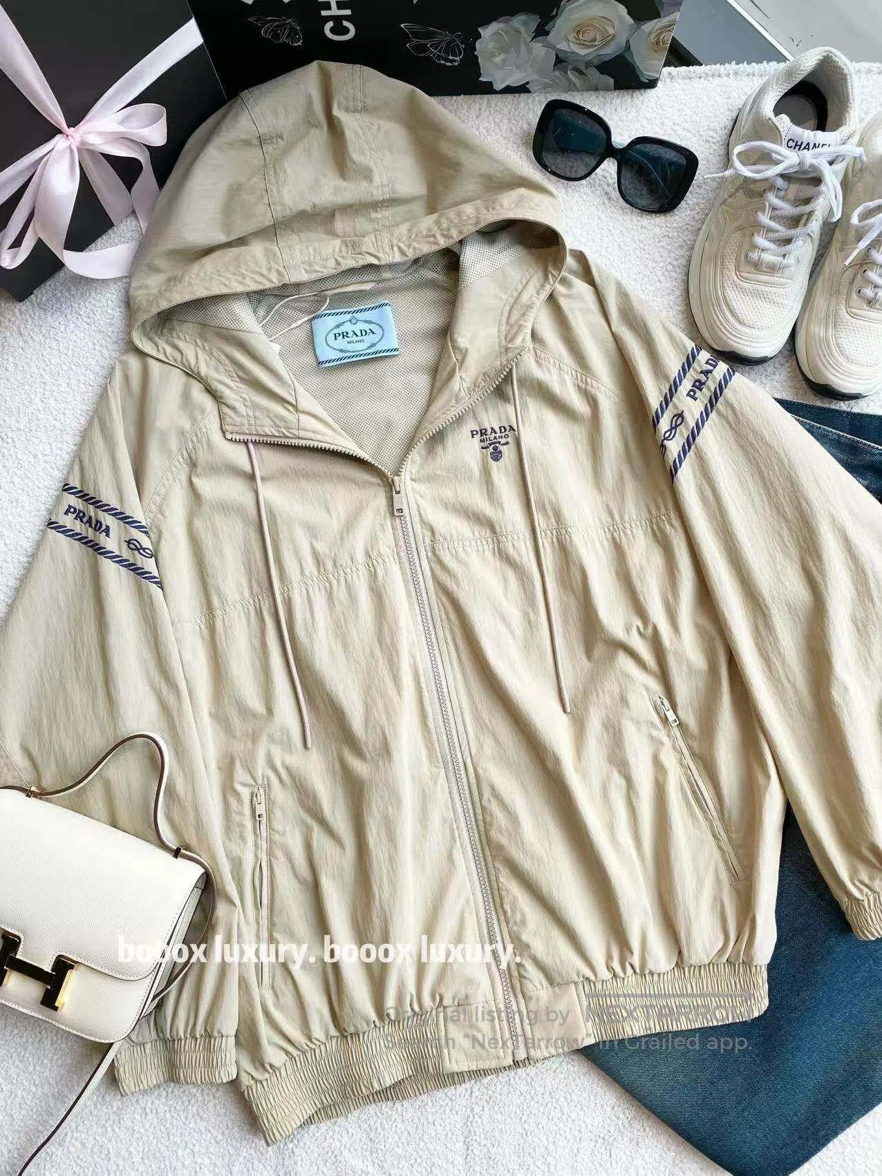 Prada Prada Logo Print Hooded Cotton Jacket| Size XS / US 0-2 / IT 36-38 - 1 Thumbnail