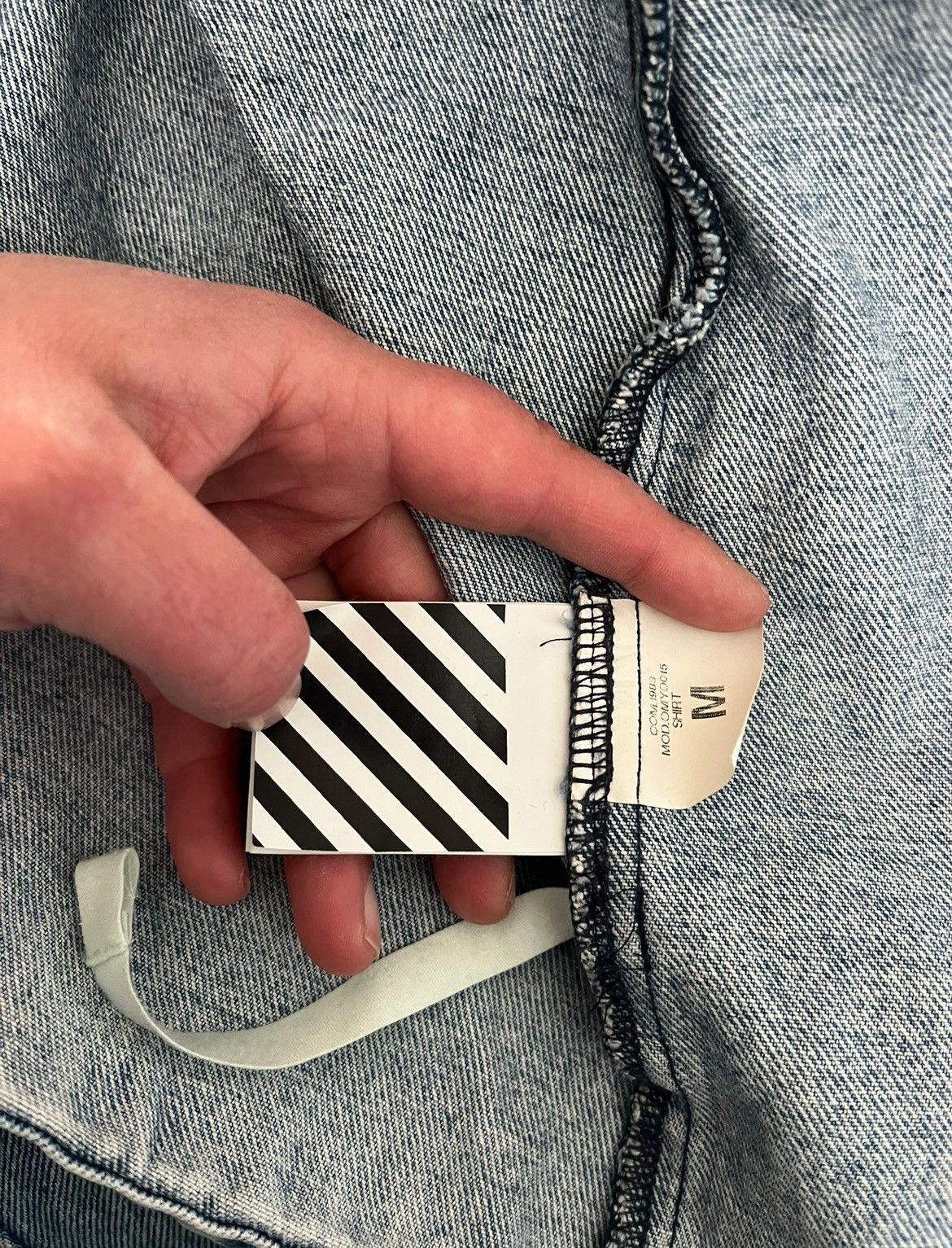 Off-White Off-White Spray Jacket–OMYD015E19386037–Excellent Condition Size US M / EU 48-50 / 2 - 8 Thumbnail