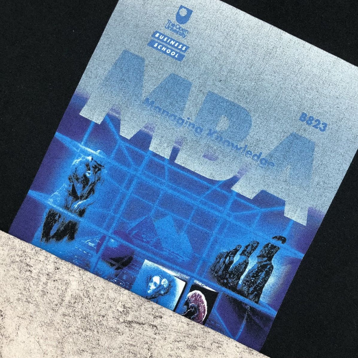 Vintage 90s MBA Managing Knowledge Grid Pyramid Cyber Graphic Tee Size US XL / EU 56 / 4 - 5 Thumbnail