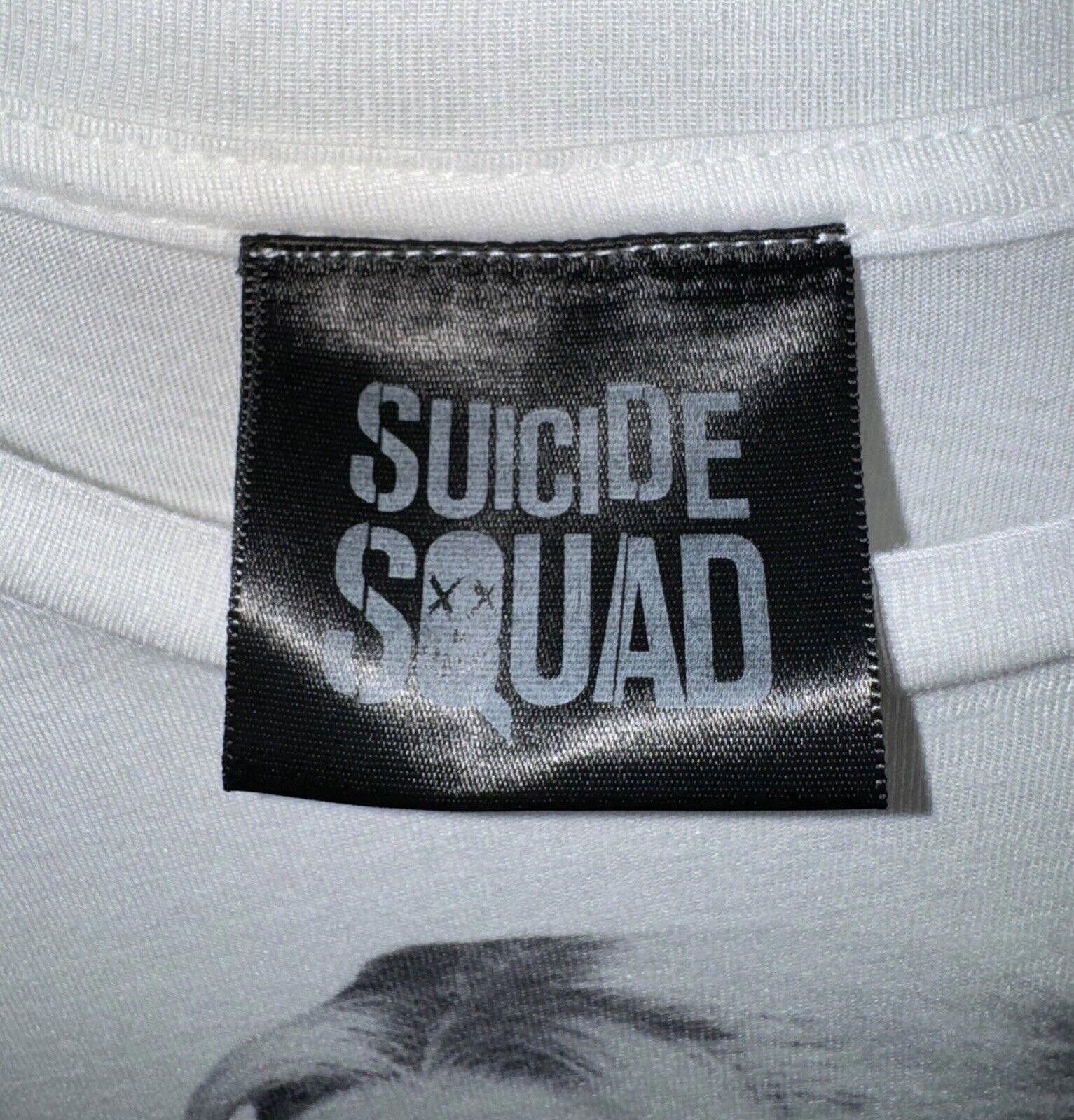 Designer Suicide Squad Harley Quinn Bubble Gum Big Print Shirt Sz L Size US L / EU 52-54 / 3 - 5 Thumbnail