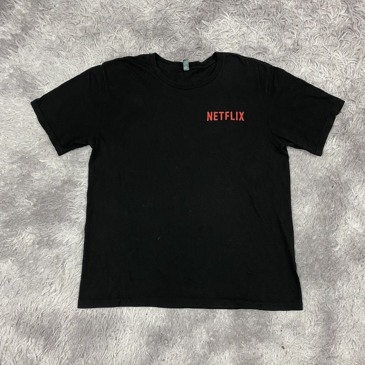 Other Netflix tv show Size US L / EU 52-54 / 3 - 2 Thumbnail