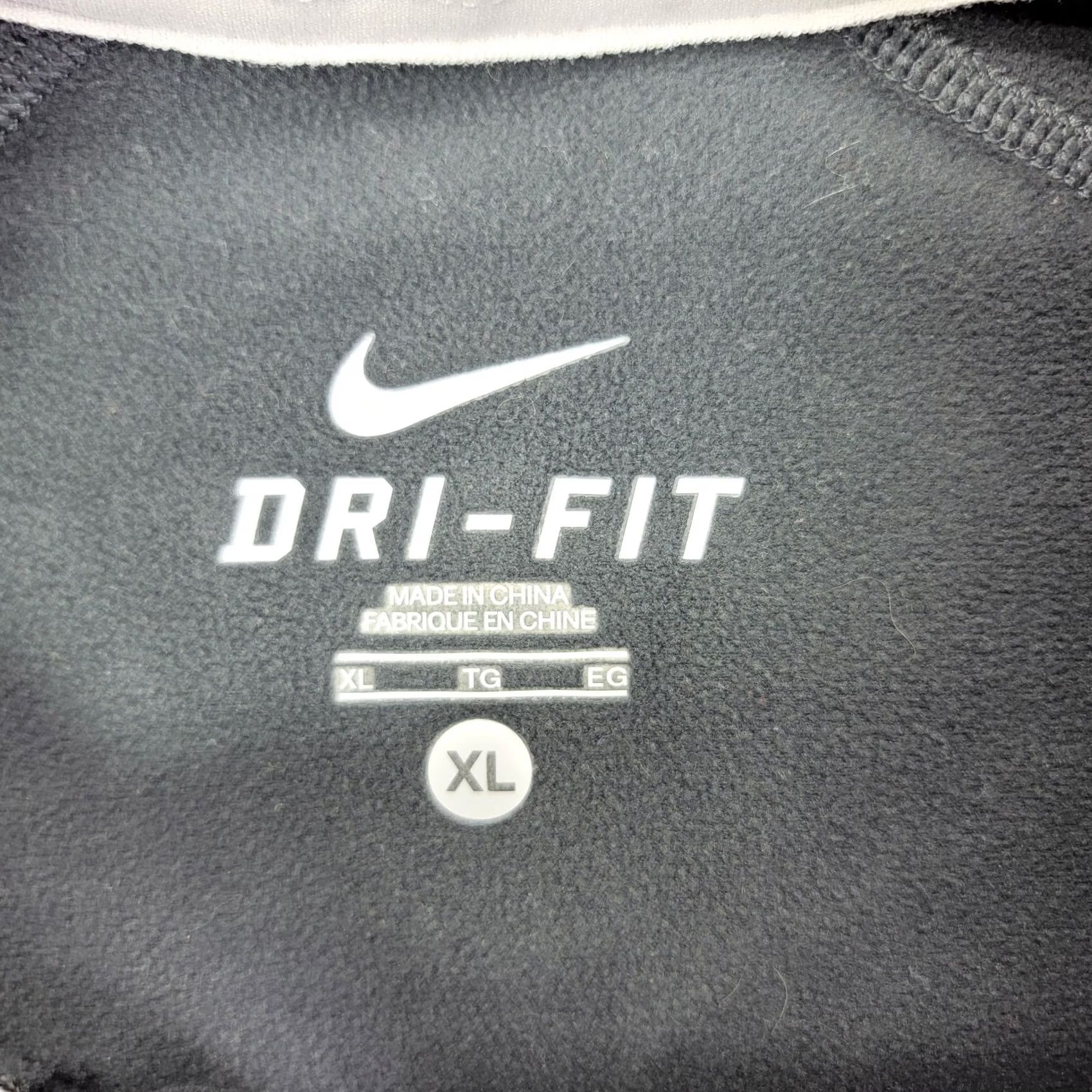 Nike Nike Dri-Fit 1/4 Zip Long Sleeve Pullover Fleece Mens XL Dark Gray Sweatshirt Pullover Activewear Mens Size US XL / EU 56 / 4 - 5 Thumbnail