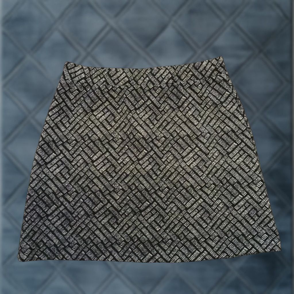 H&M H&M Skirt Women A-Line Knee Length Geometric Black White Pull On Size 32" / US 10 / IT 46 - 1 Thumbnail